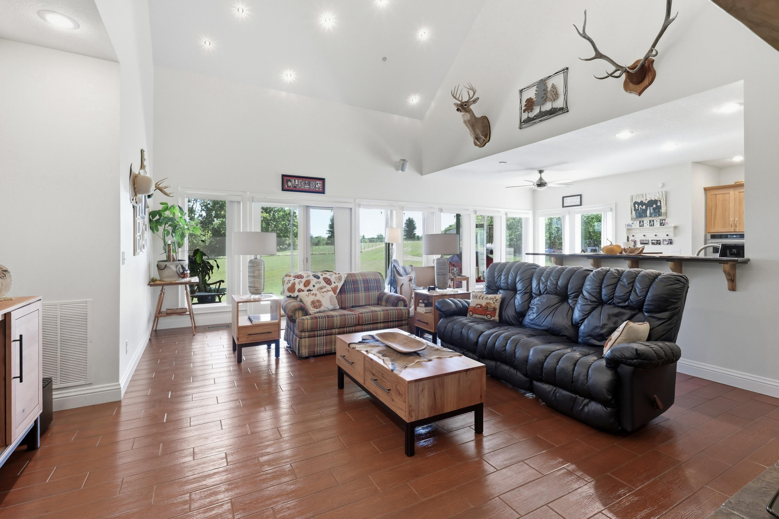 17777 Parrot Road Property Photo 11