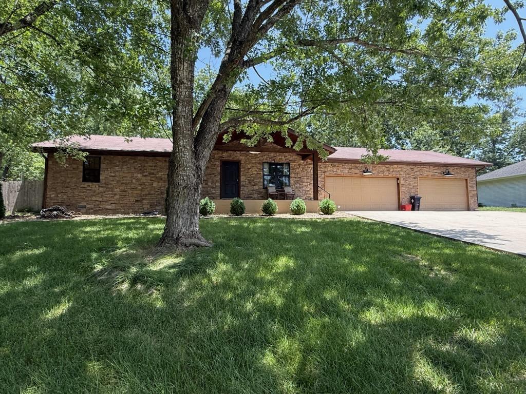 2720 Jennifer Drive Property Photo 2