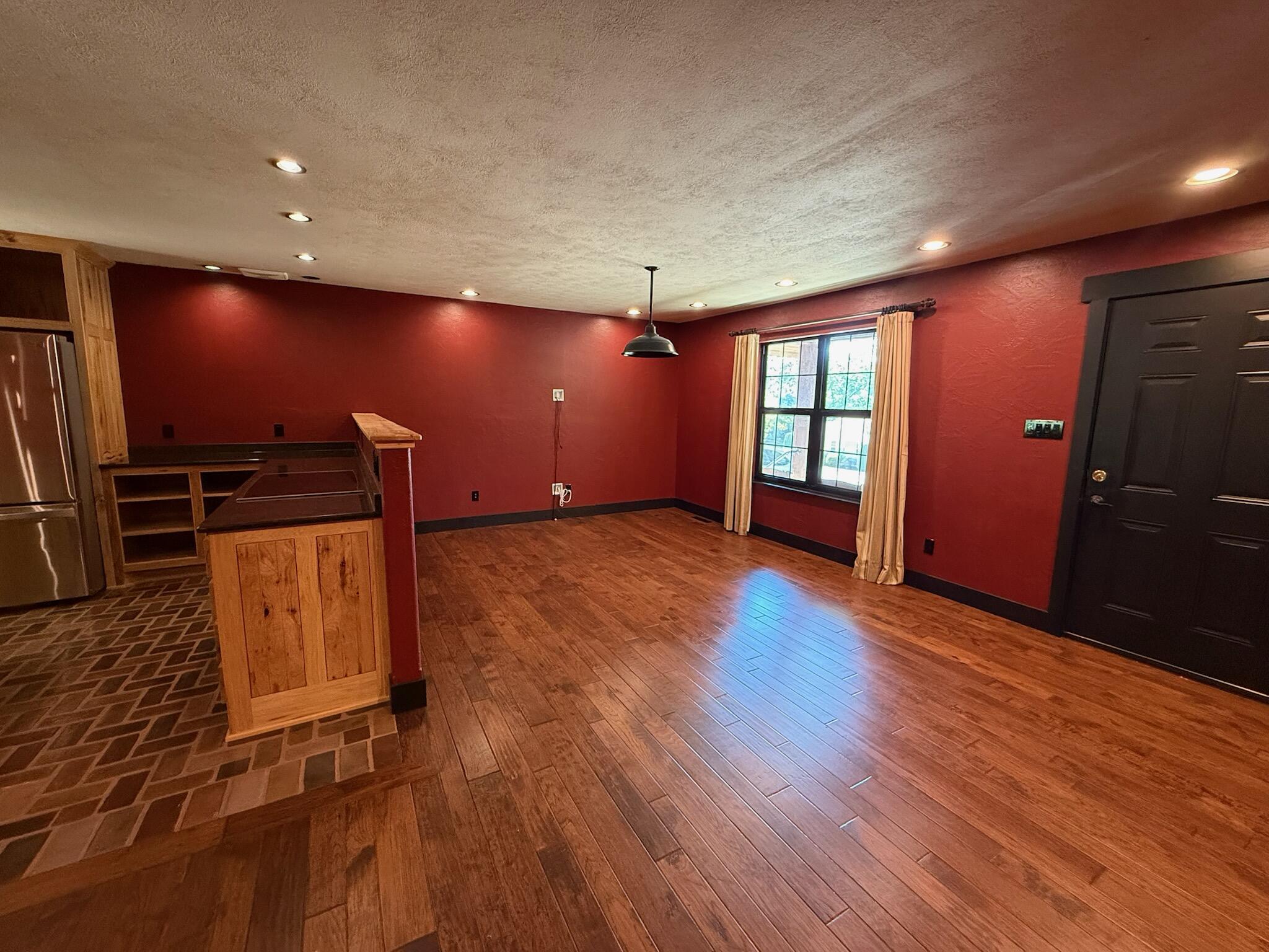 2720 Jennifer Drive Property Photo 6