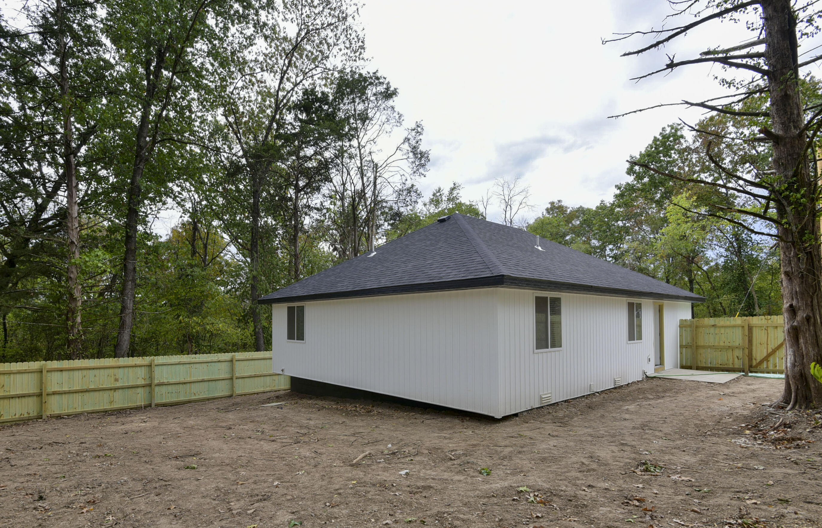 1003 Shady Lane Property Photo 5