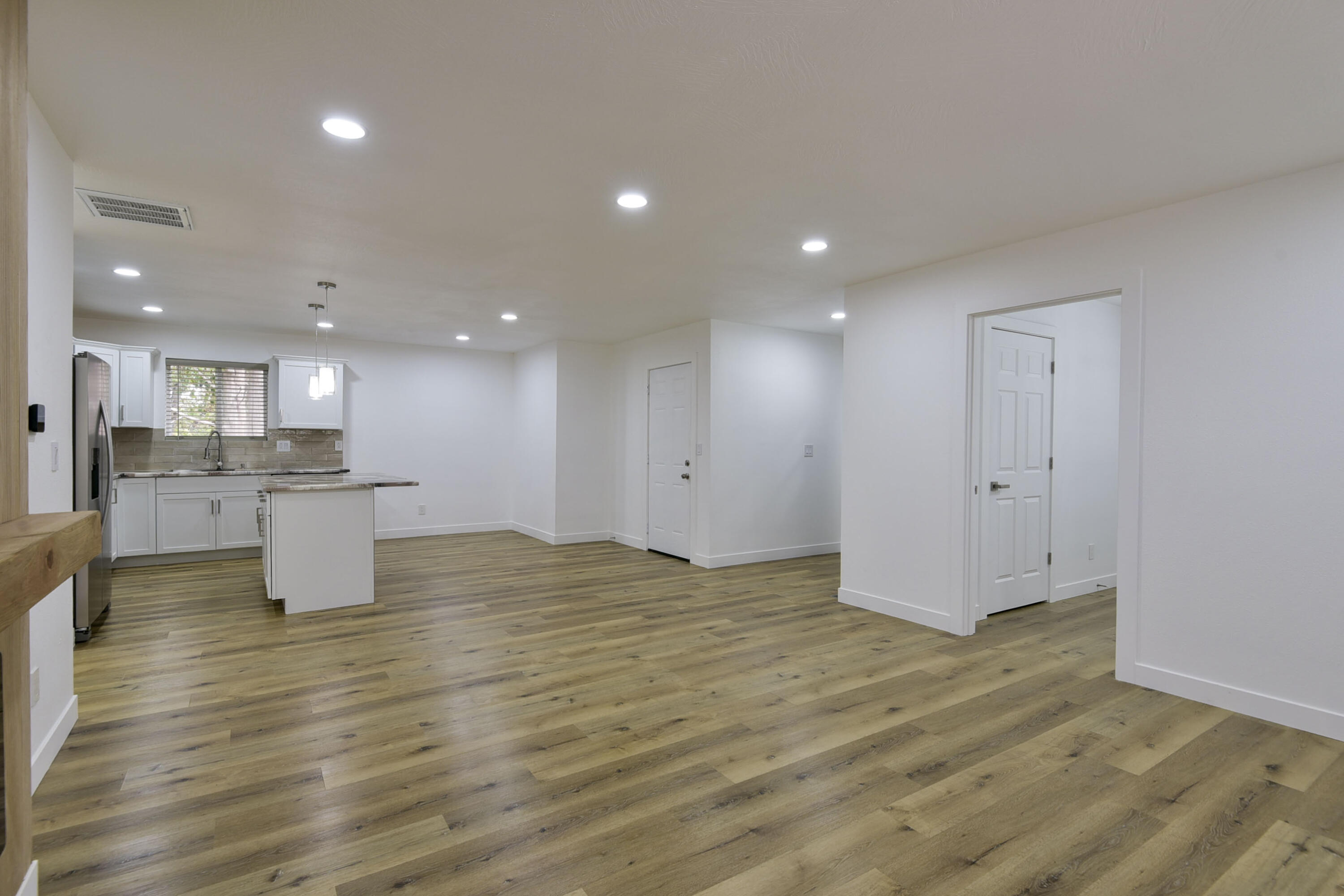 1003 Shady Lane Property Photo 10