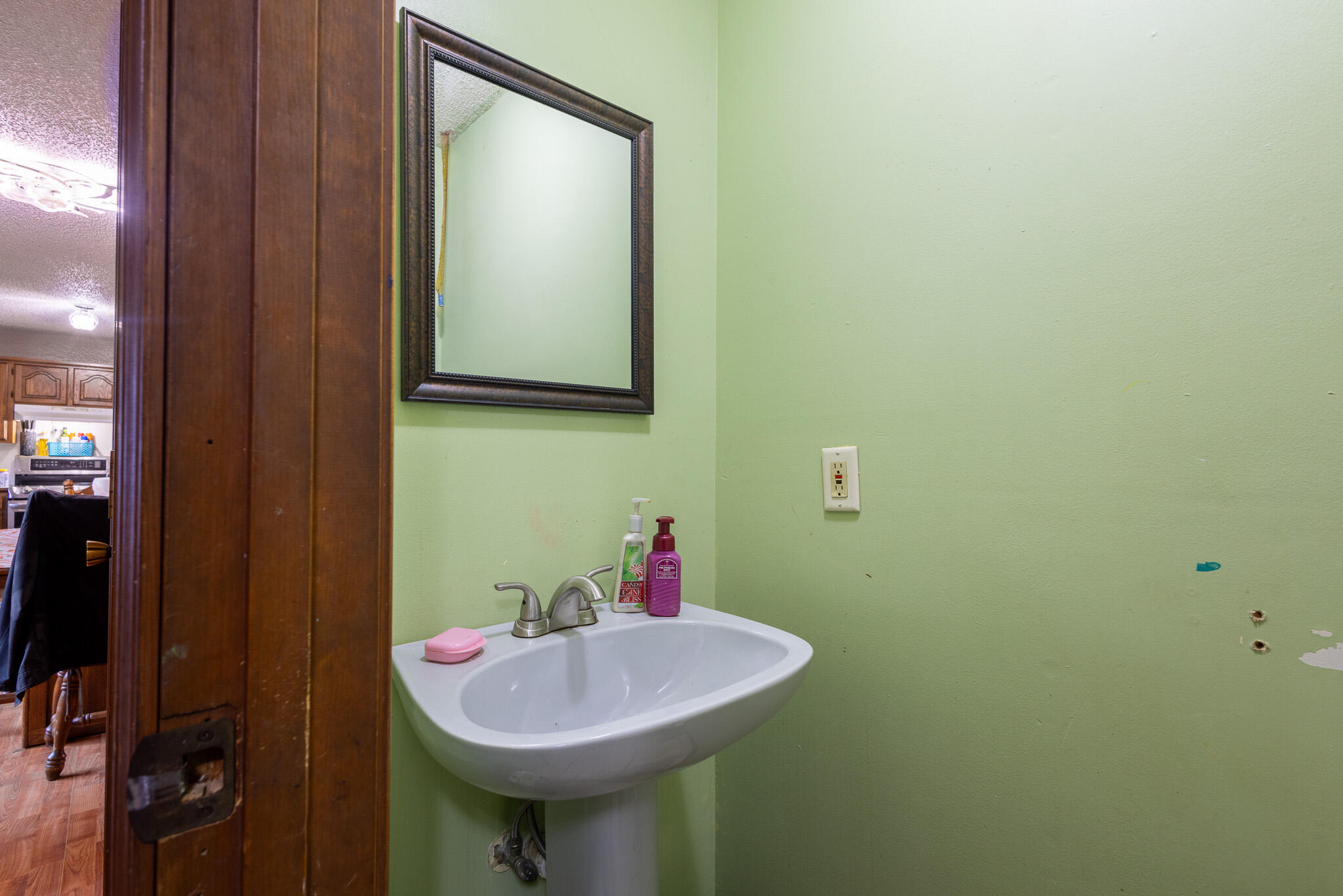 137 West Cline Street Property Photo 12