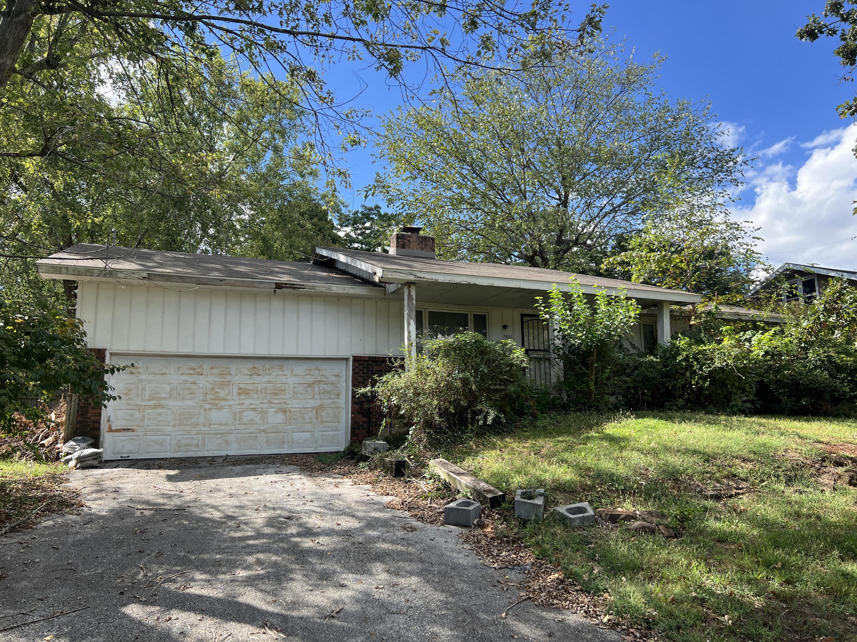 5861 South Farm Road 157 Property Photo 1