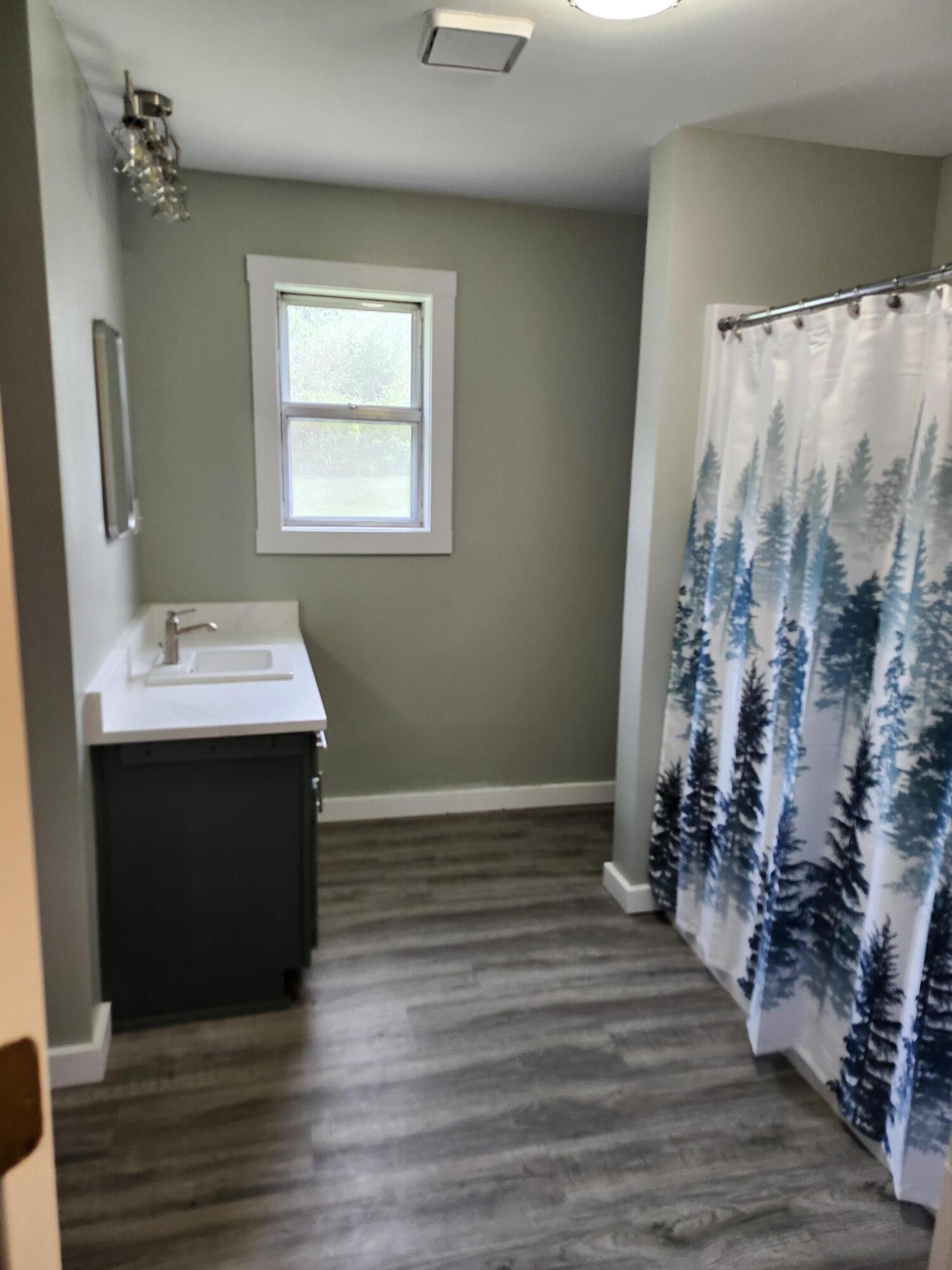 824 South Vine Street Property Photo 10