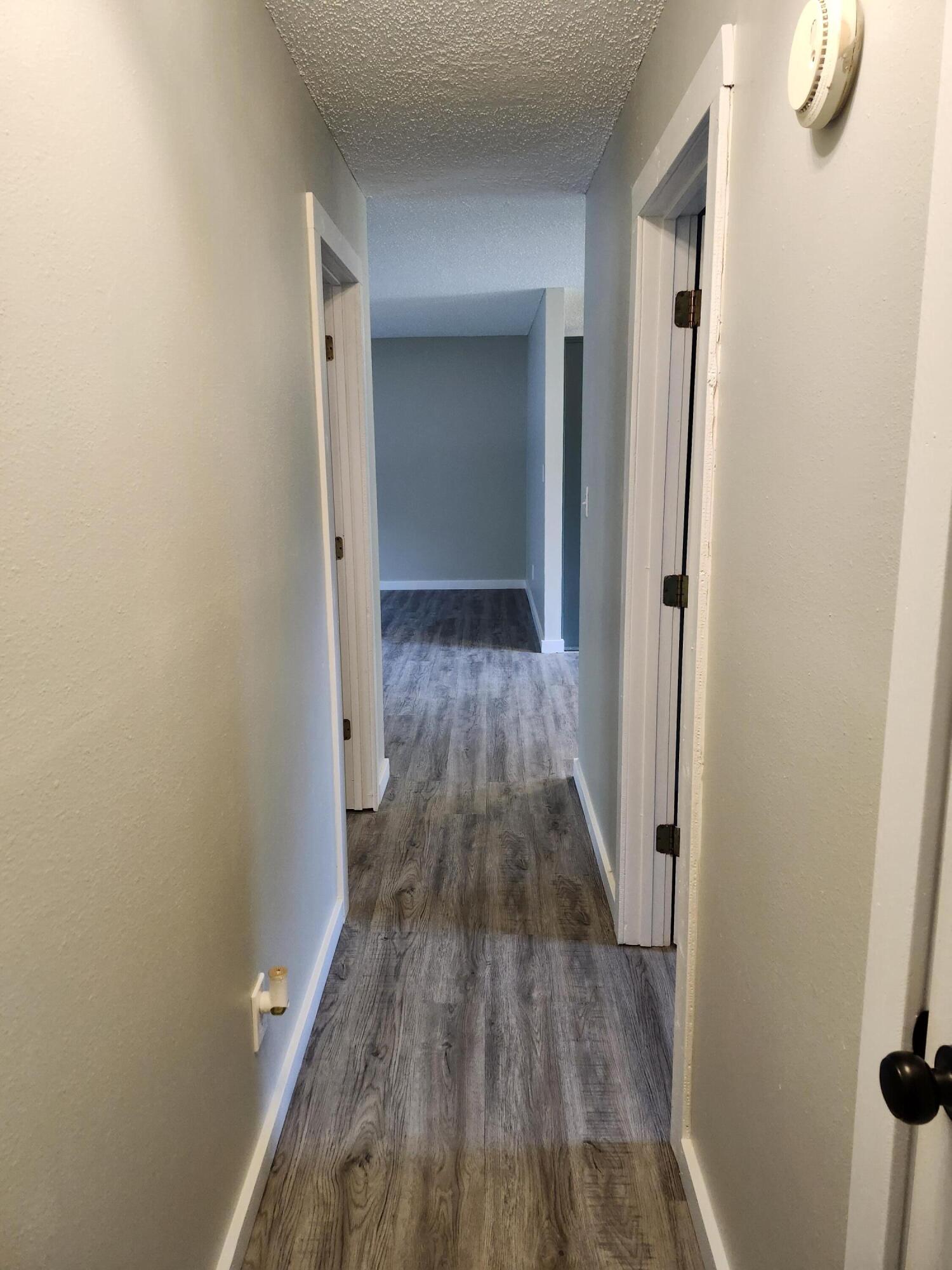 824 South Vine Street Property Photo 16