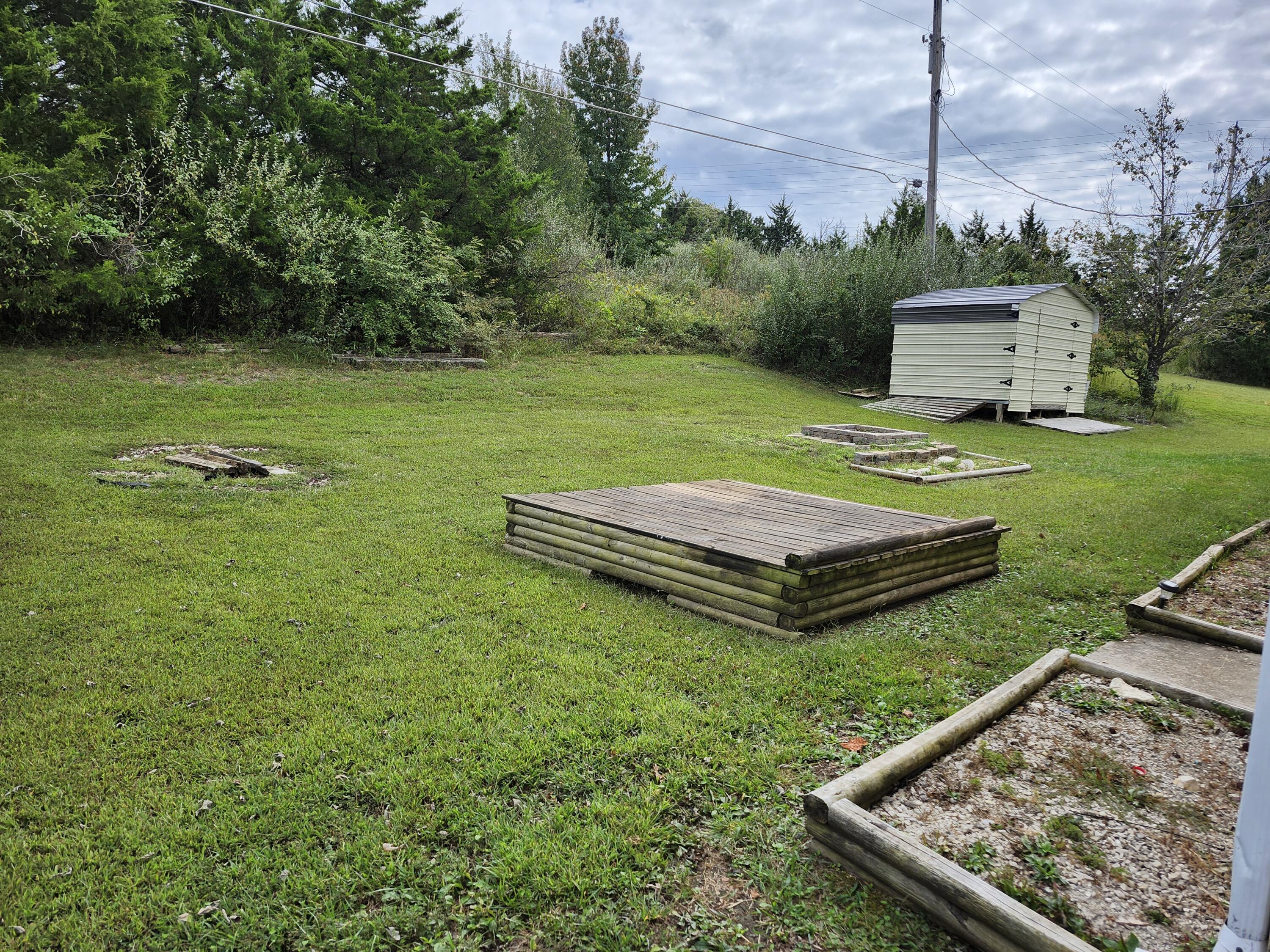 824 South Vine Street Property Photo 17