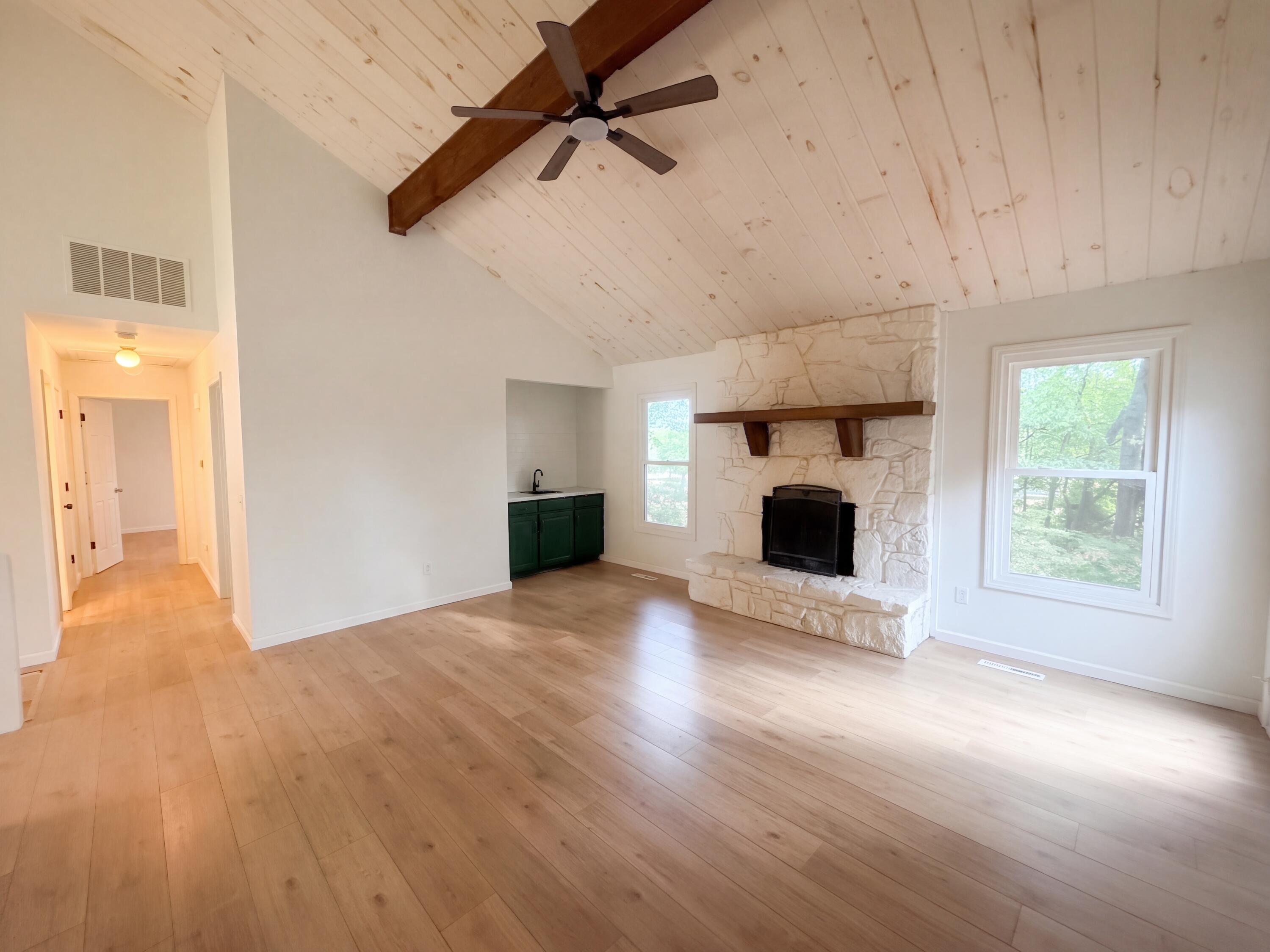 2179 East Barcelona Place Property Photo 6