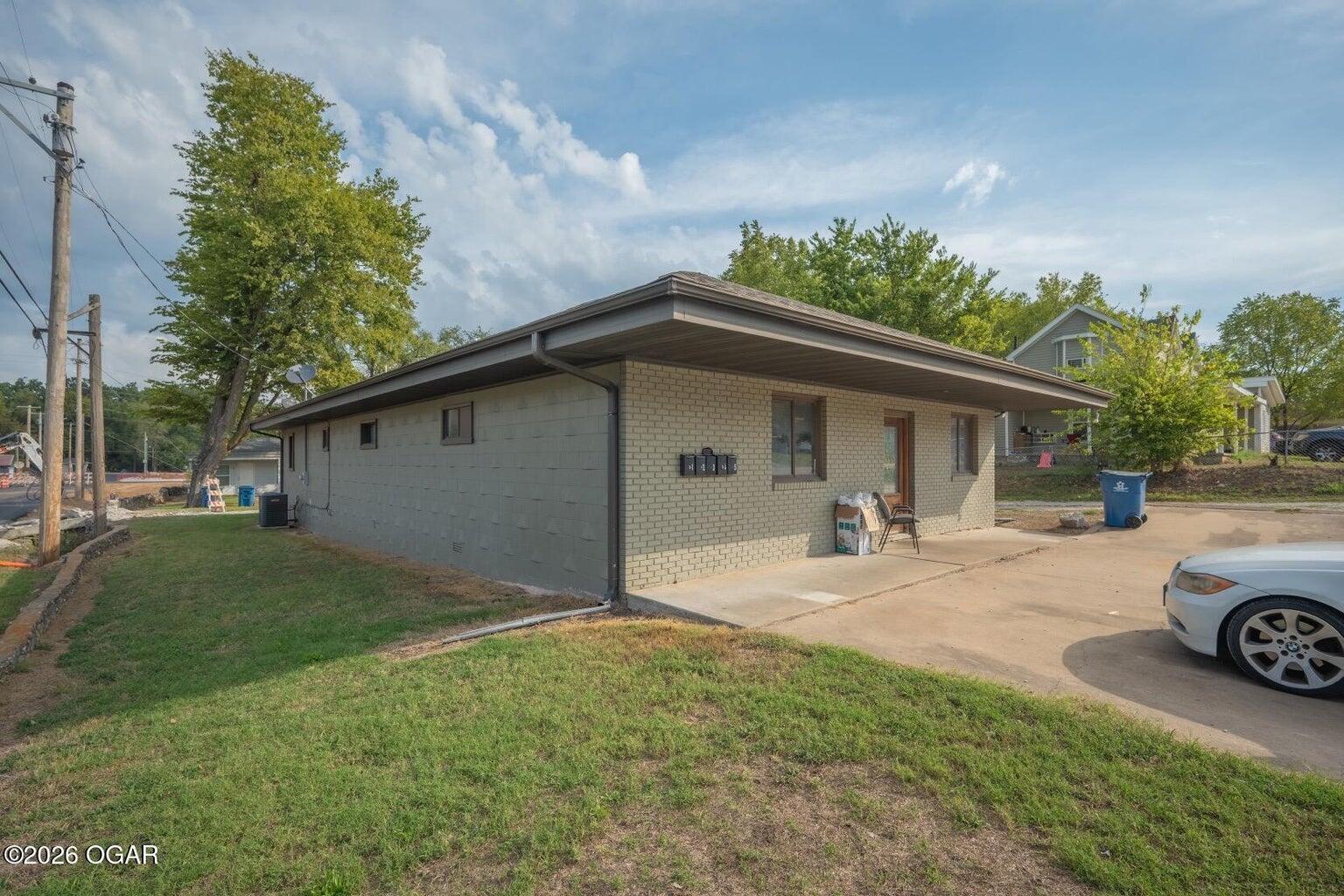 522 West Brook Street Property Photo 6