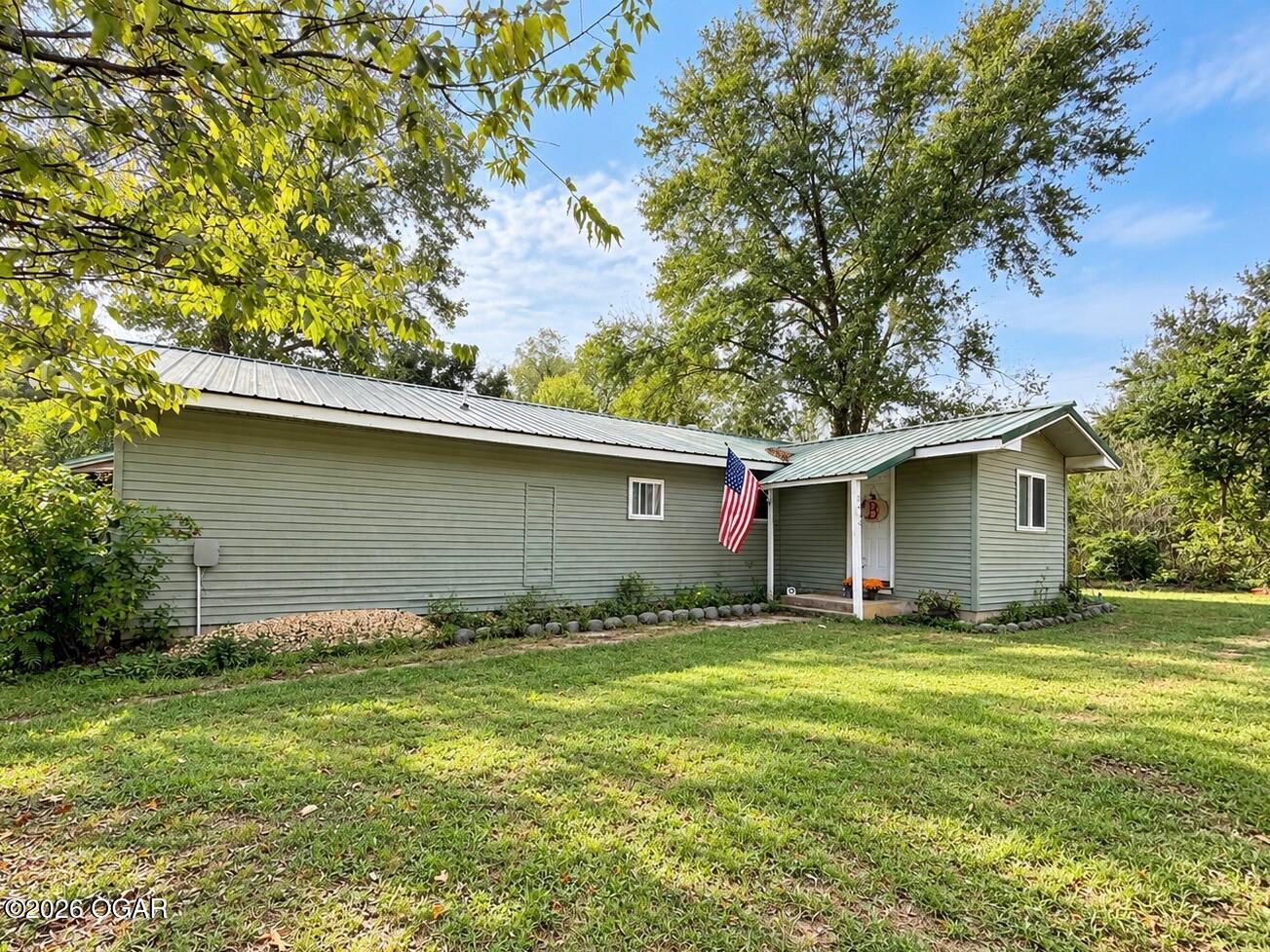 1444 Bear Hollow Road Property Photo 2