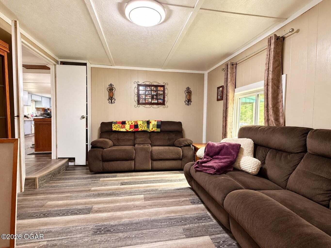 1444 Bear Hollow Road Property Photo 4