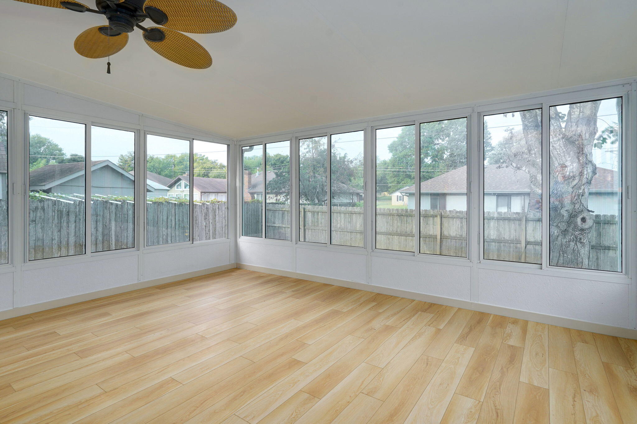 915 Breann Court Property Photo 19