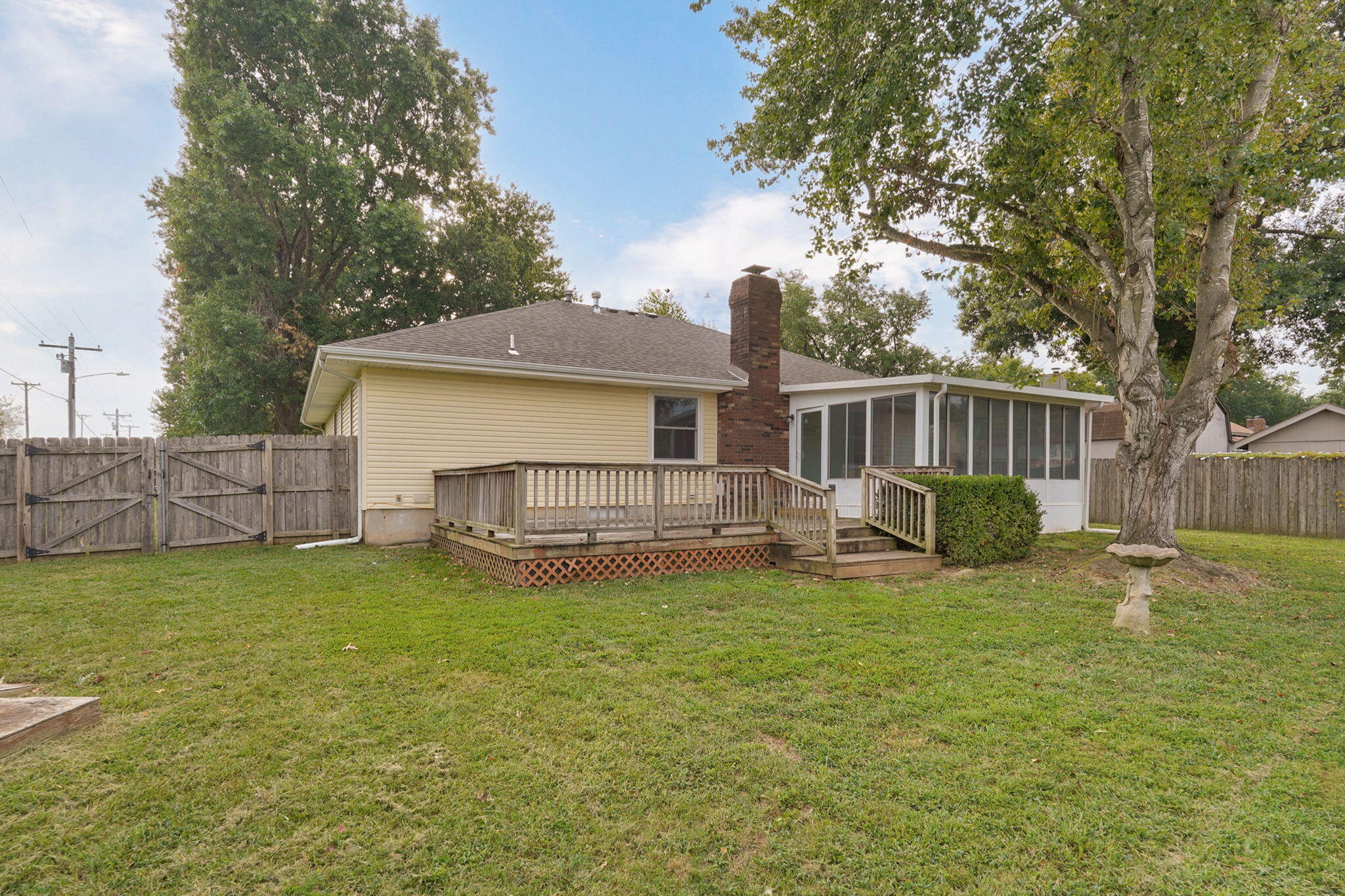 915 Breann Court Property Photo 25