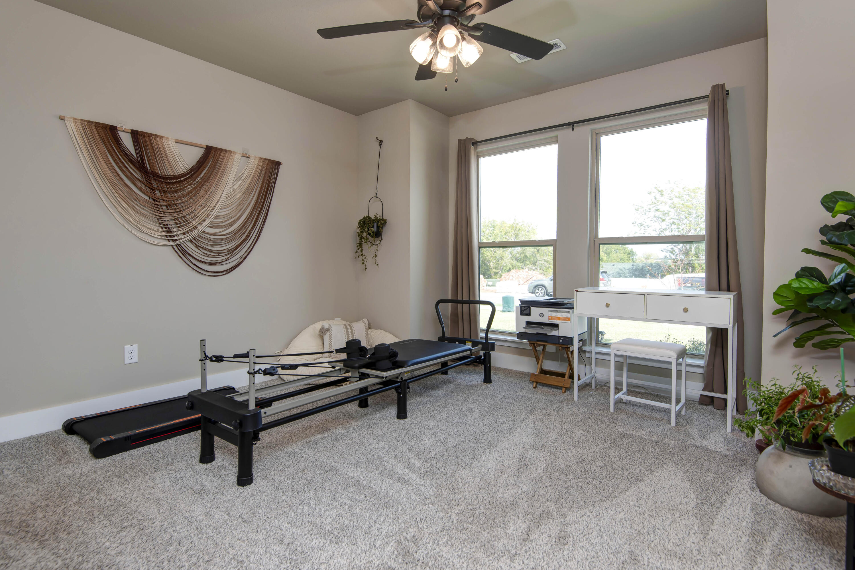 1104 West Pebblebrooke Drive Property Photo 13