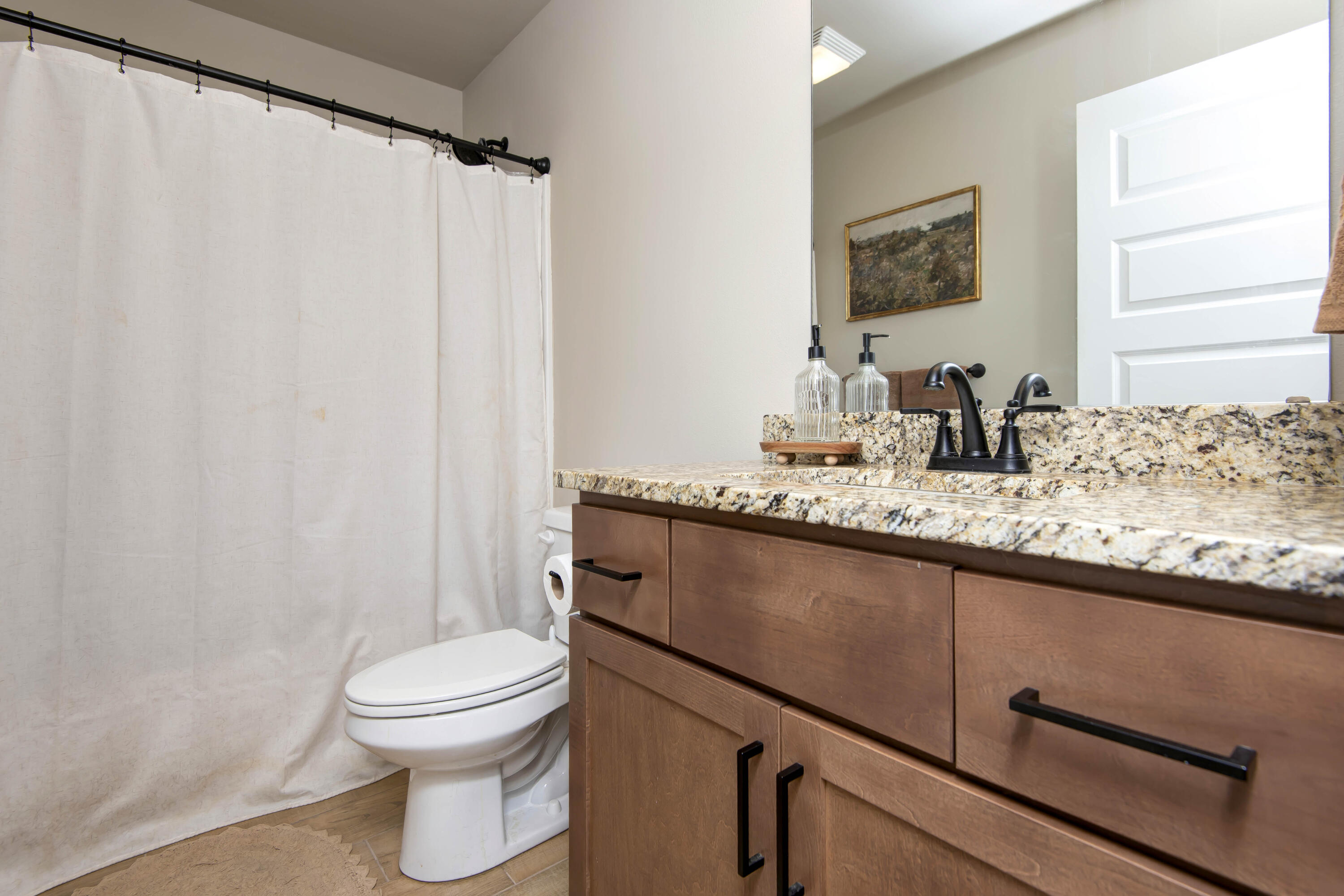 1104 West Pebblebrooke Drive Property Photo 15