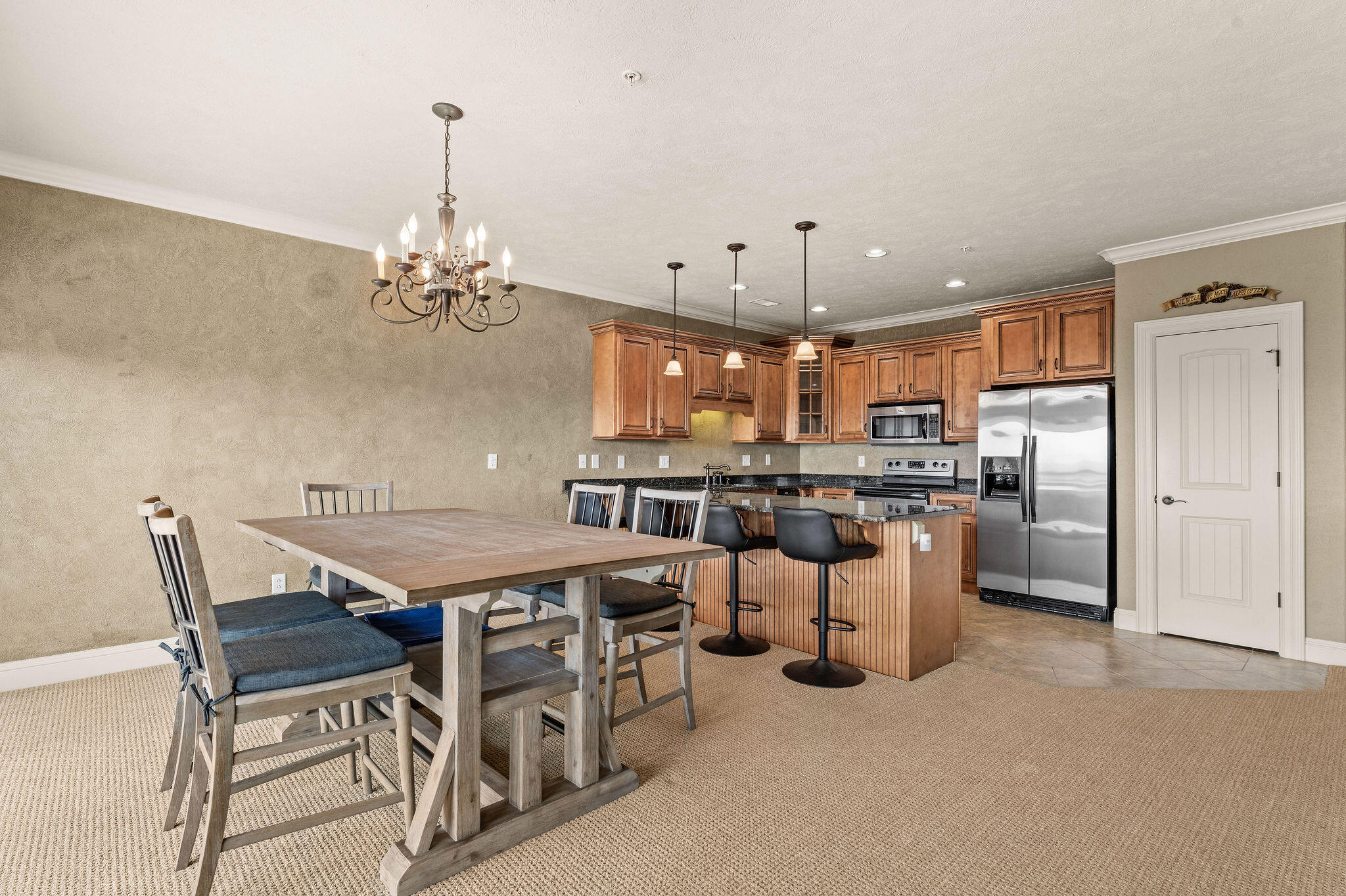 53 Royal Vista Drive 206 Property Photo 5