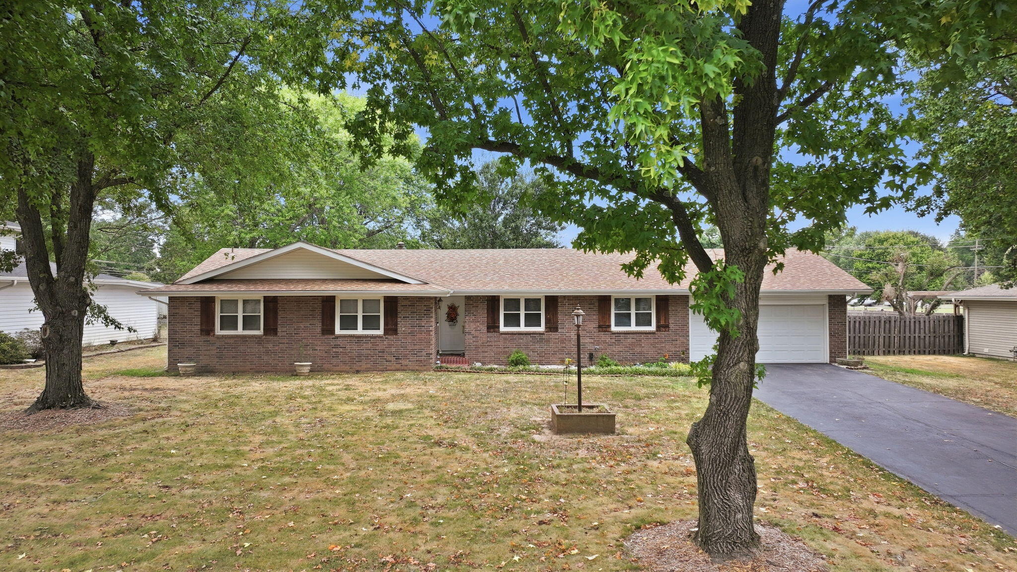 4951 South Palmer Avenue Property Photo 4