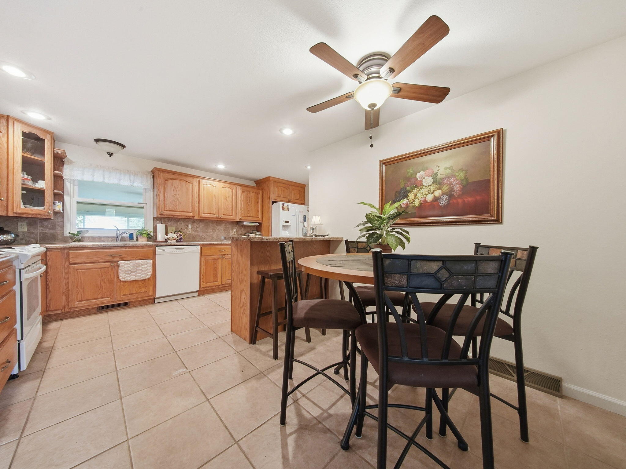 4951 South Palmer Avenue Property Photo 11