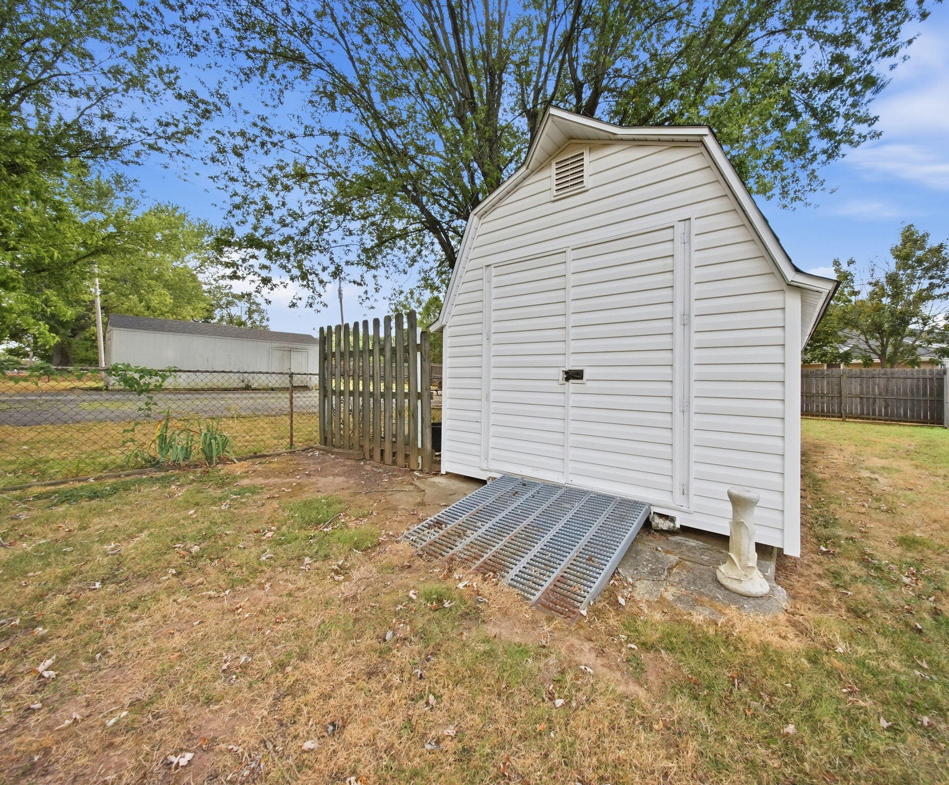4951 South Palmer Avenue Property Photo 38