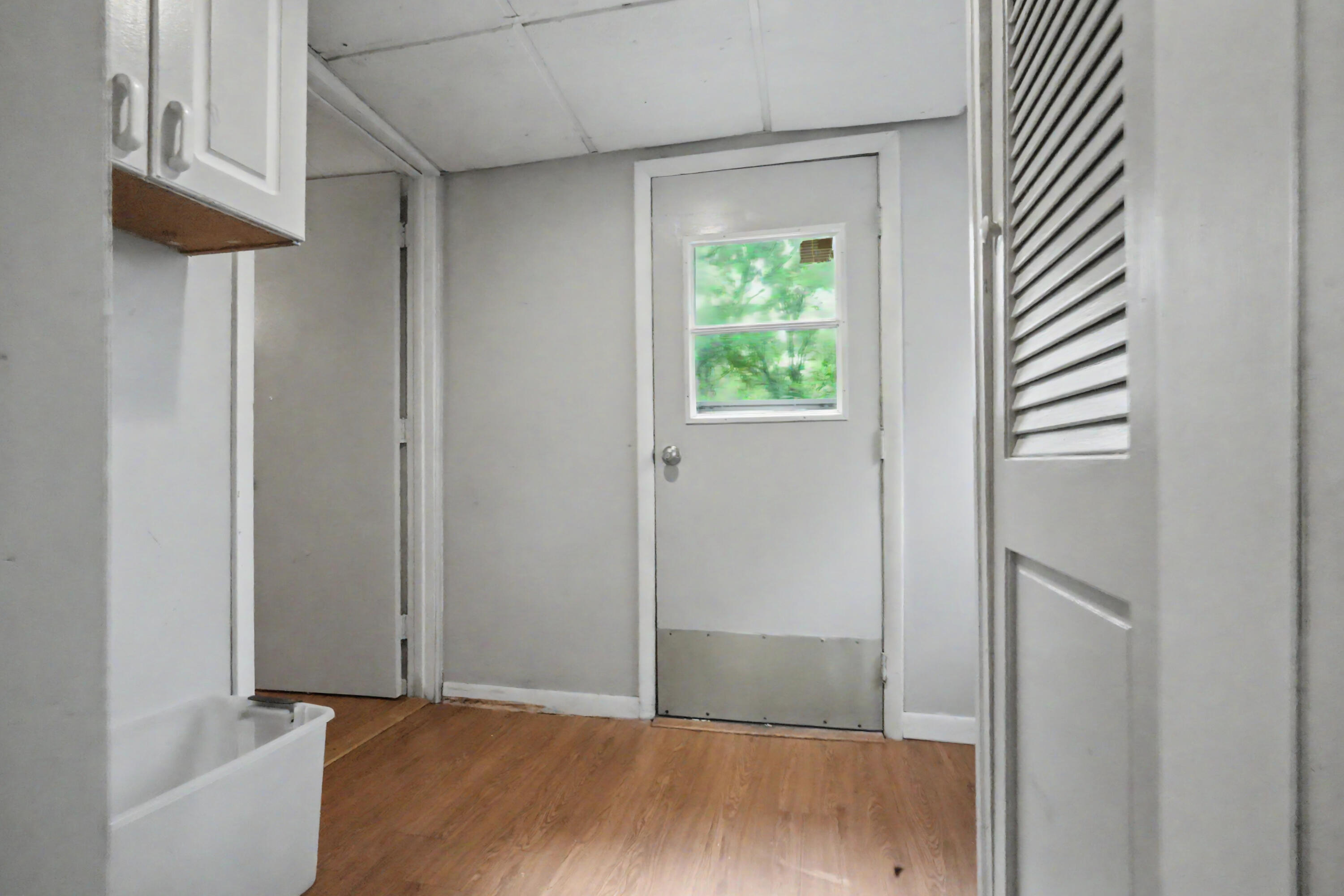 2434 North Pickwick Avenue Property Photo 23