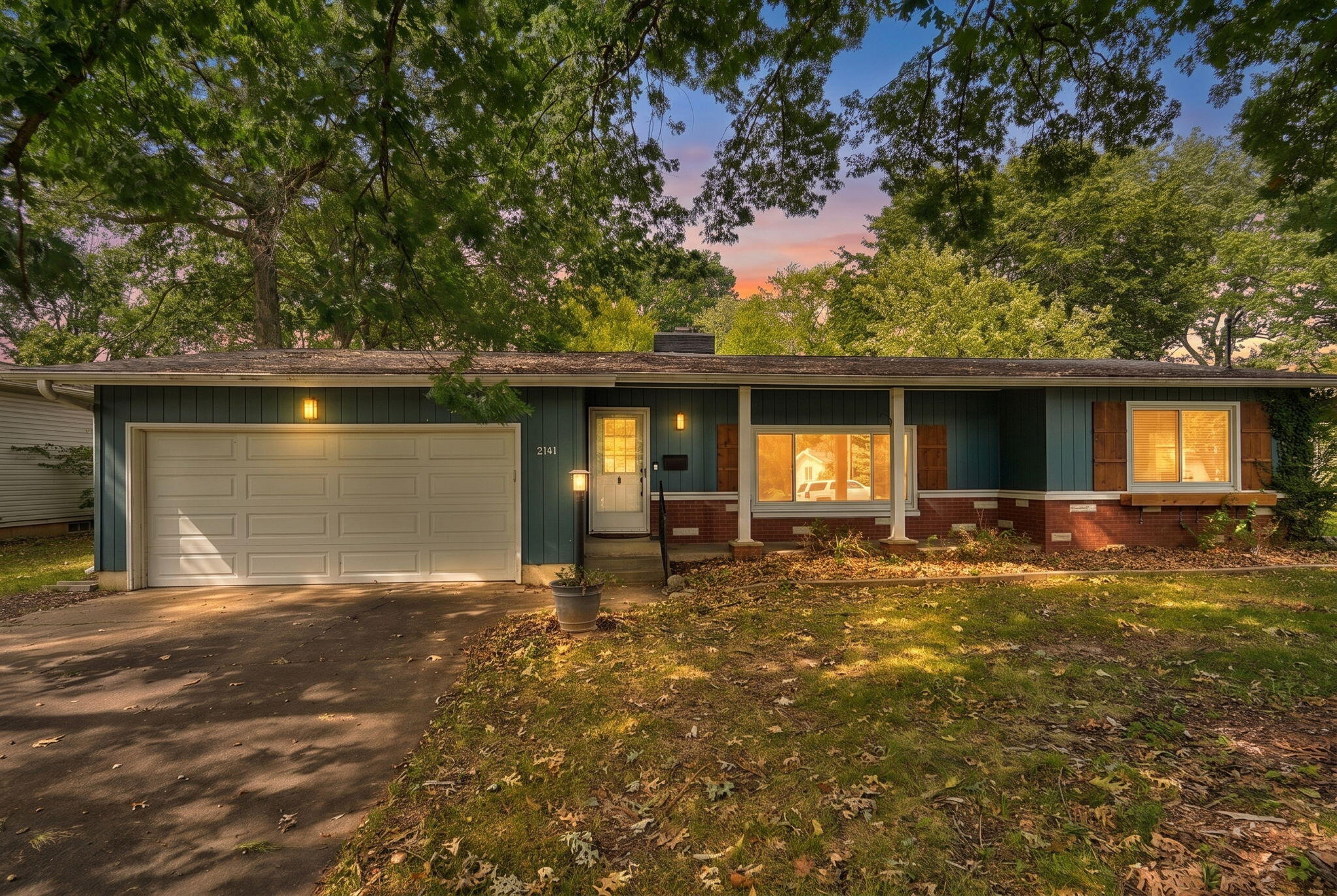 2141 South Oak Grove Avenue Property Photo 1