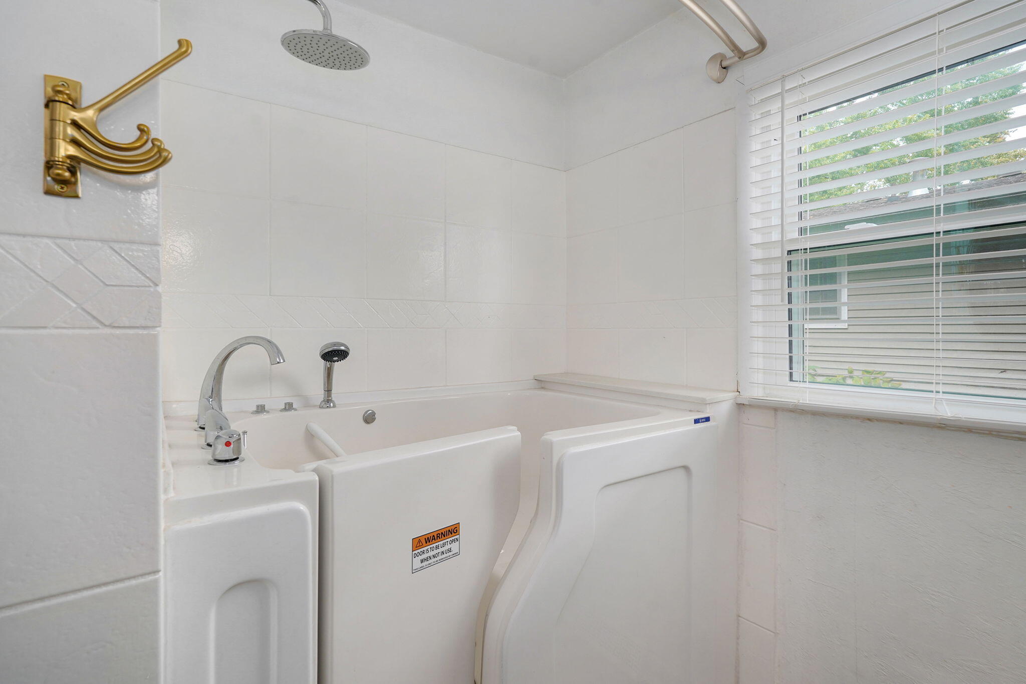 2141 South Oak Grove Avenue Property Photo 25