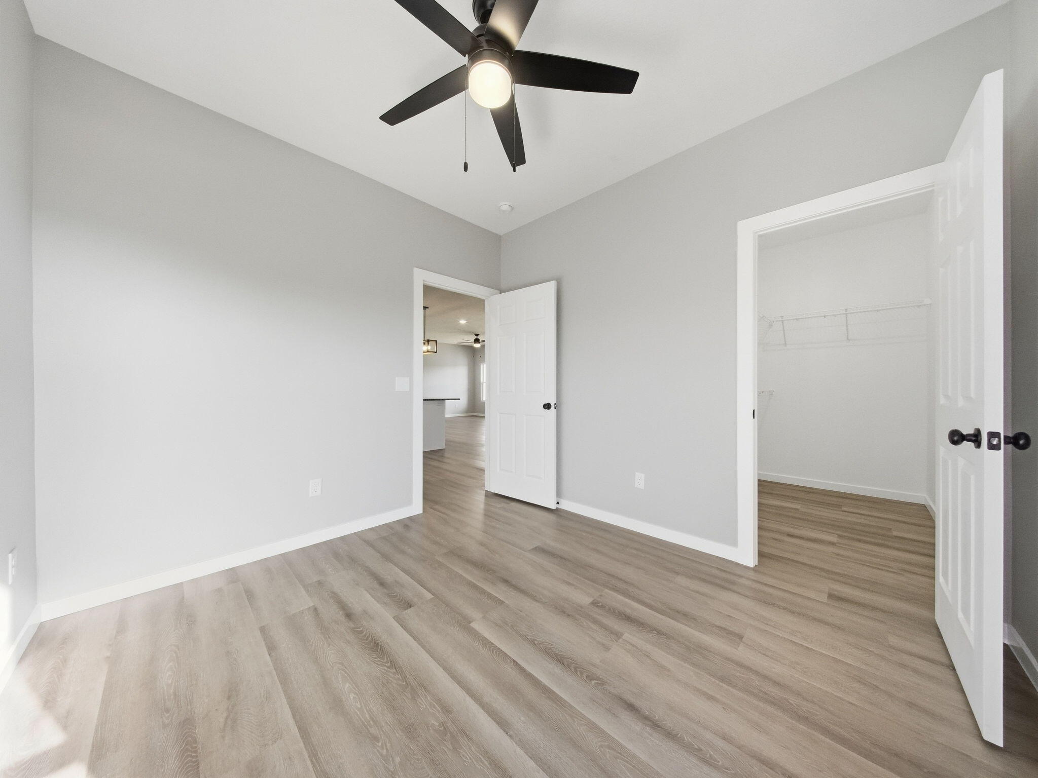 5250 West Crestmere Drive Property Photo 13