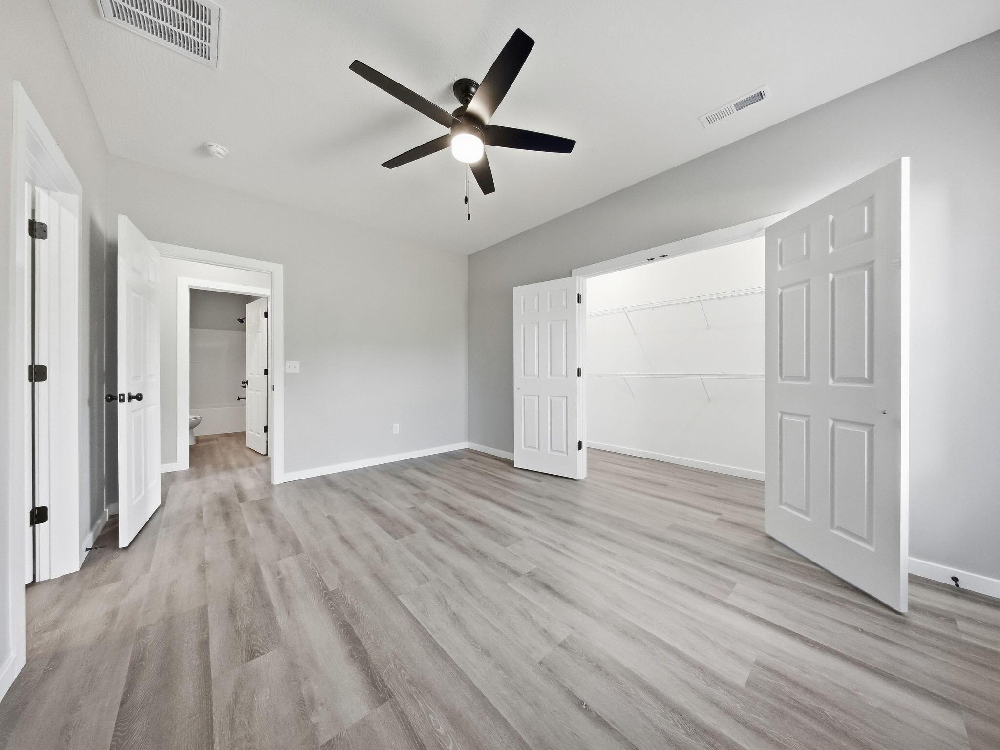 5250 West Crestmere Drive Property Photo 20