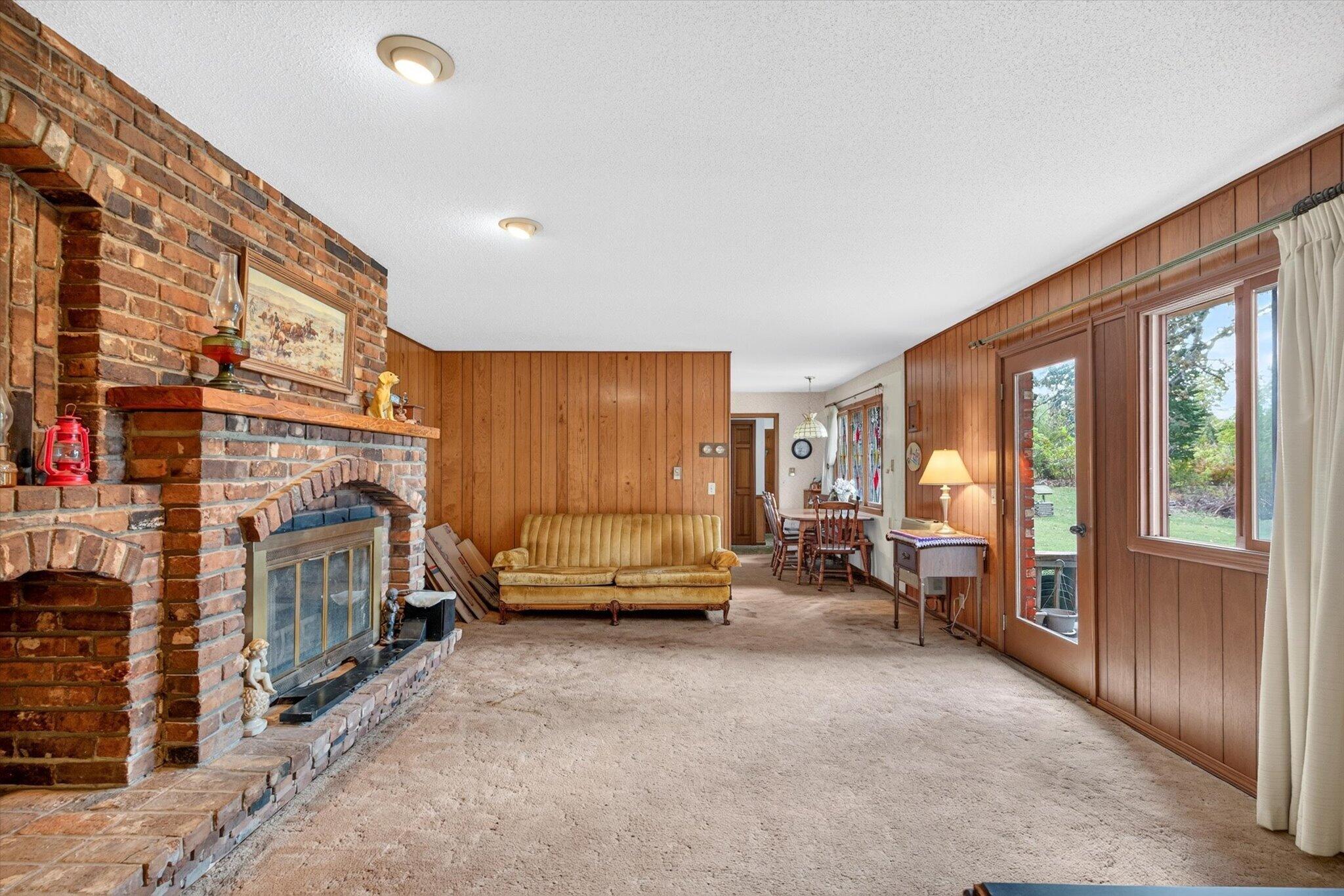172 East Highway 32 Property Photo 6