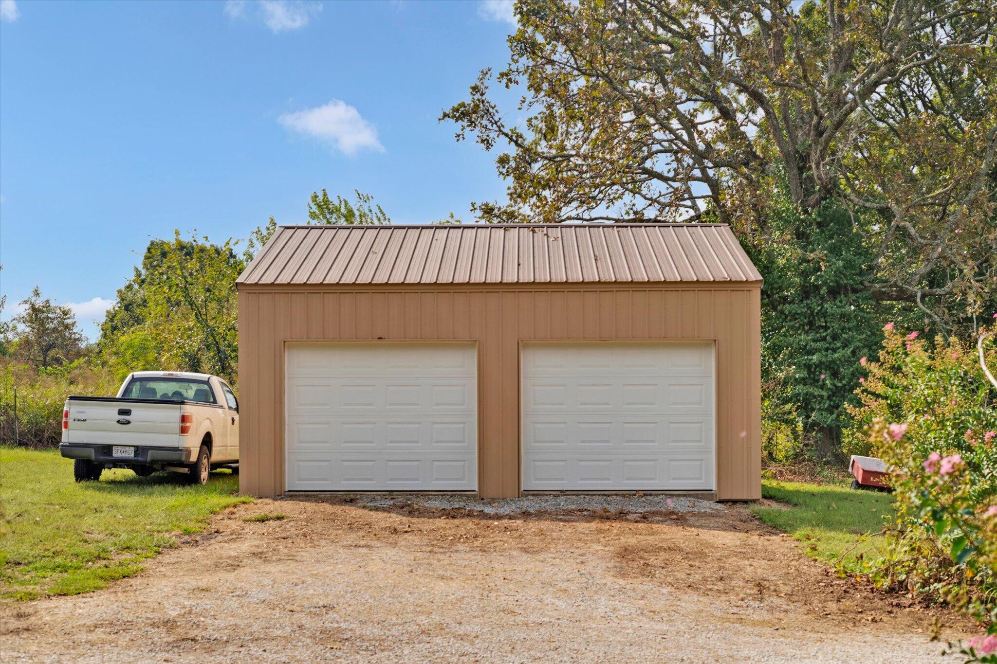 172 East Highway 32 Property Photo 41