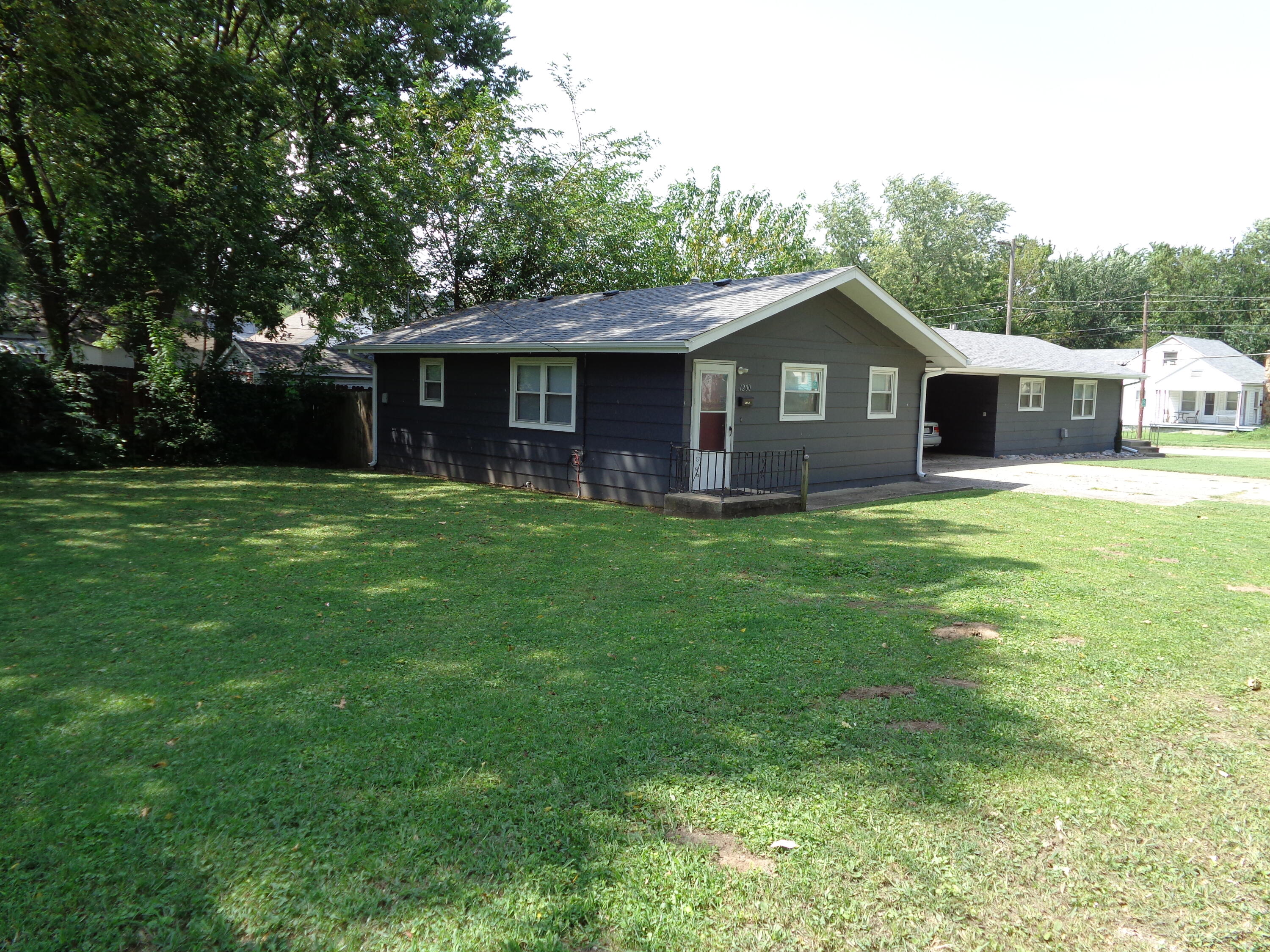 1200 West Atlantic Street Property Photo 3