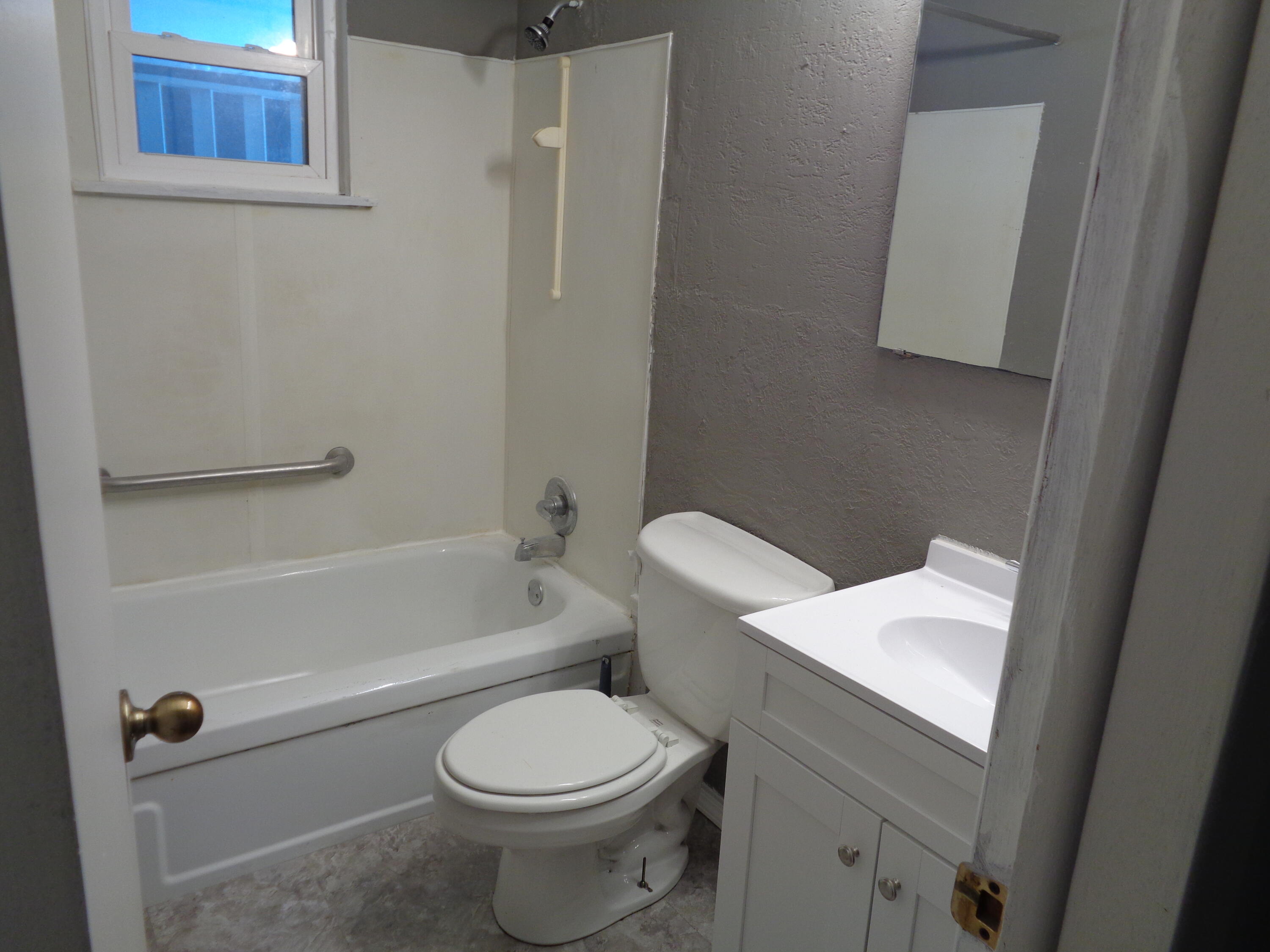 1200 West Atlantic Street Property Photo 13