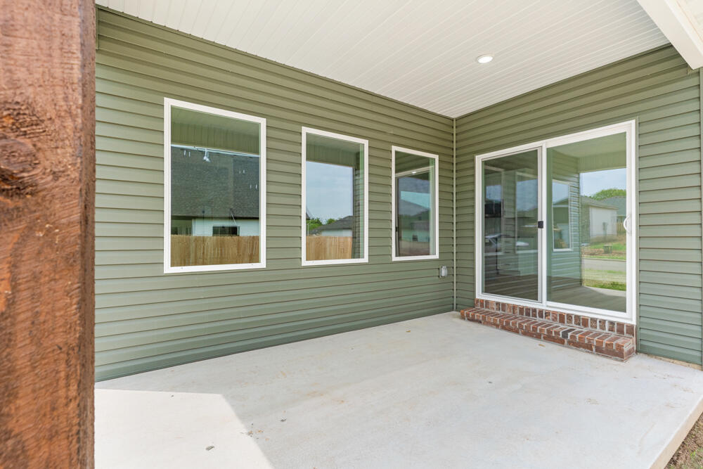 122 East Kelce Lane Property Photo 32