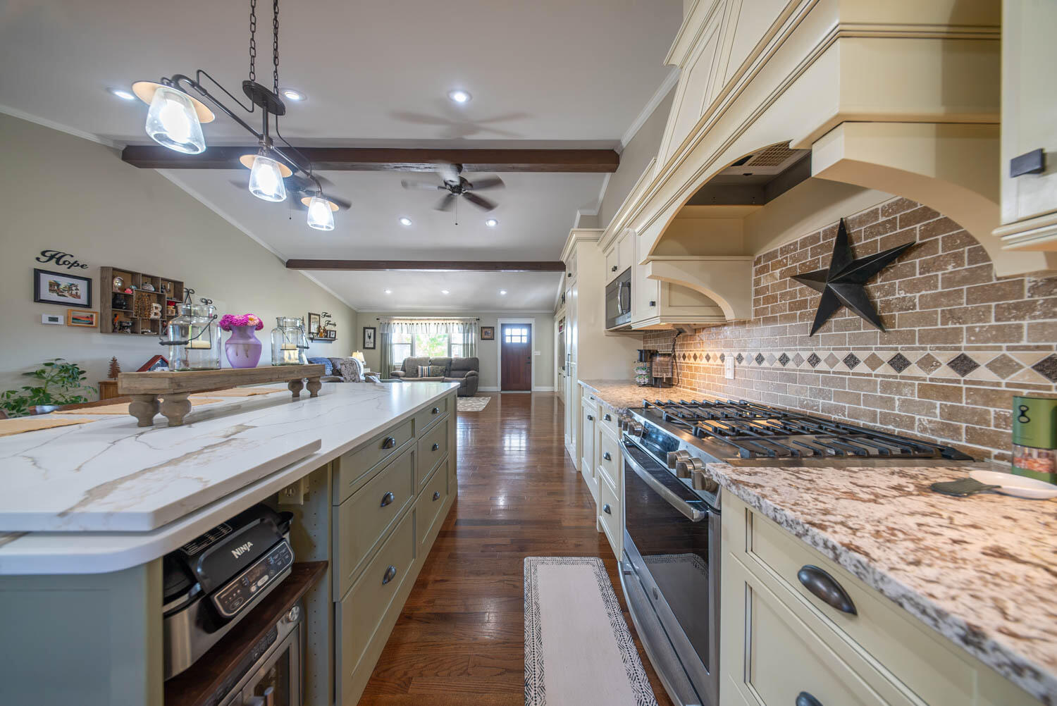 1387 County Road 201 Property Photo 11
