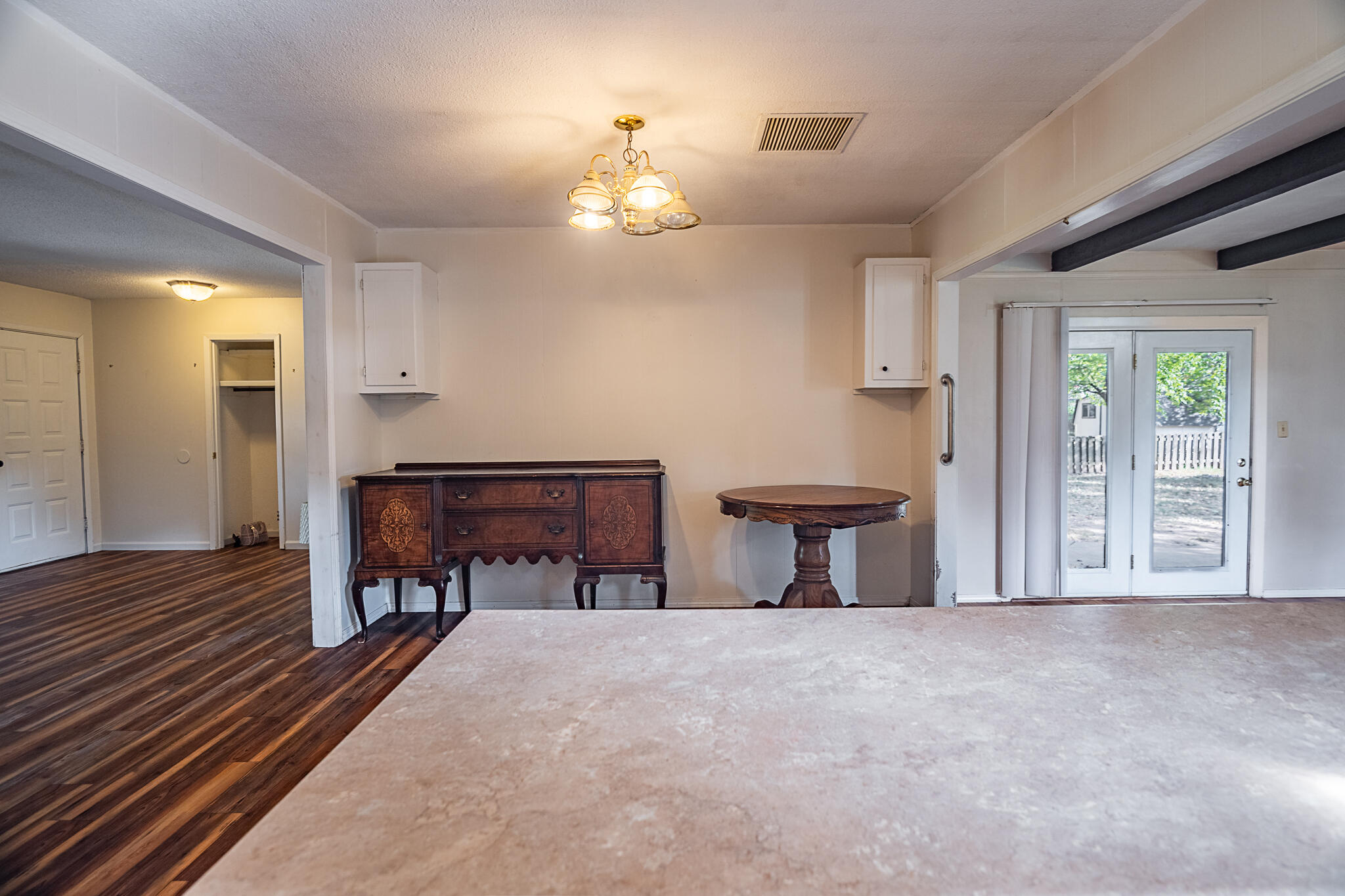 214 South Farmer Road Property Photo 16