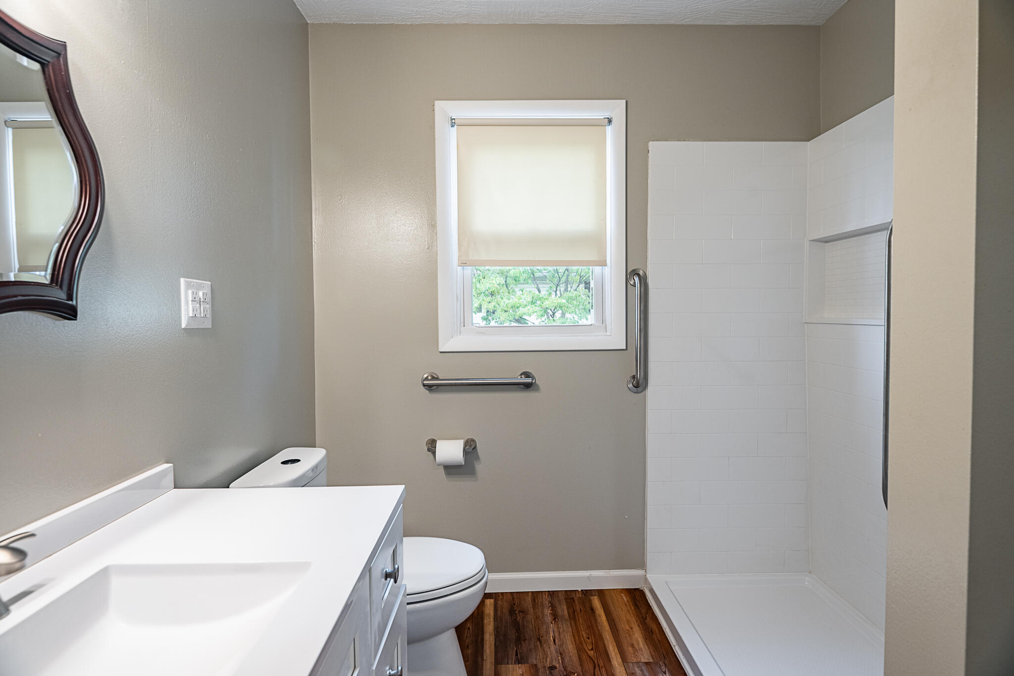 214 South Farmer Road Property Photo 28