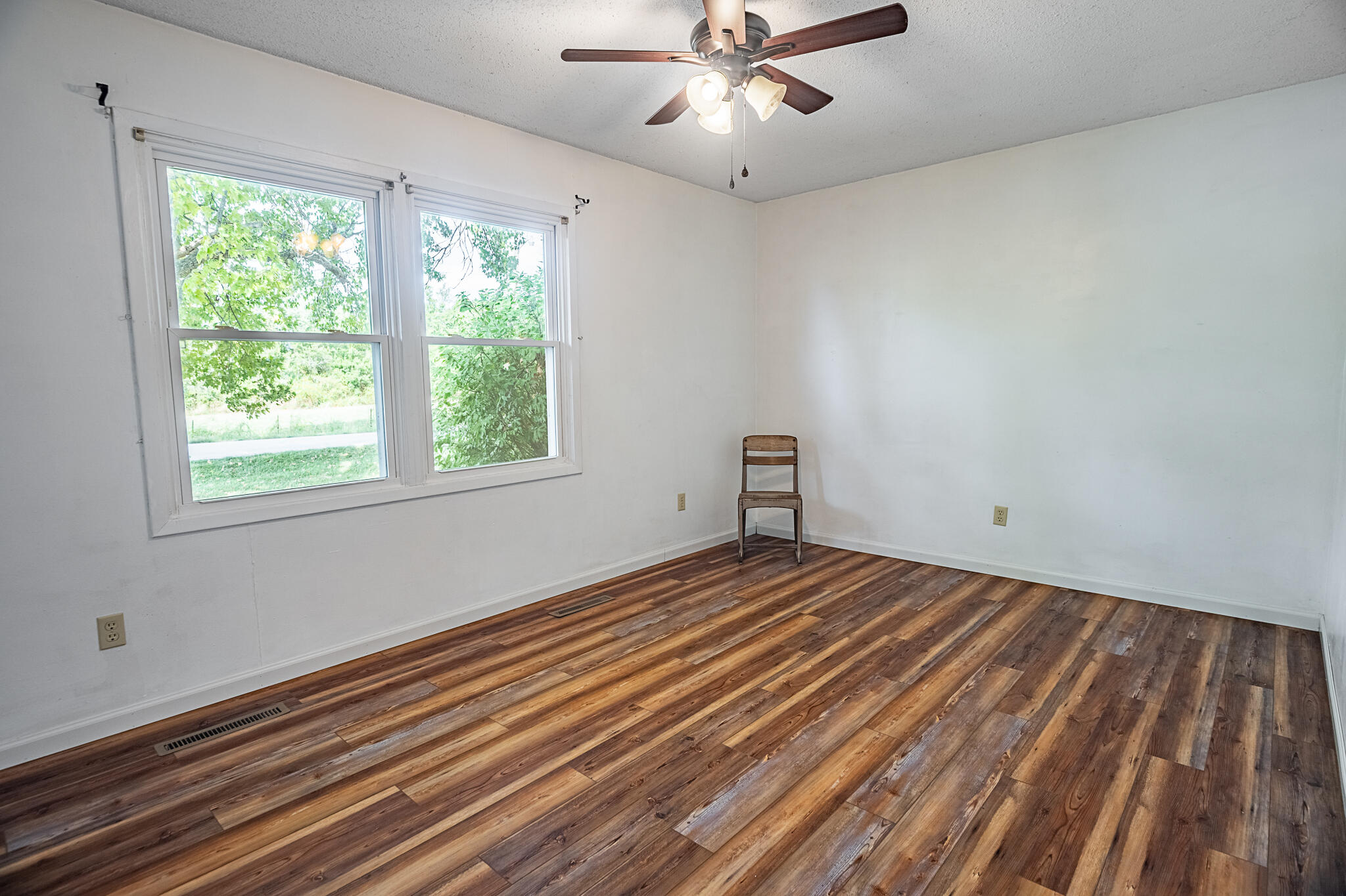214 South Farmer Road Property Photo 29