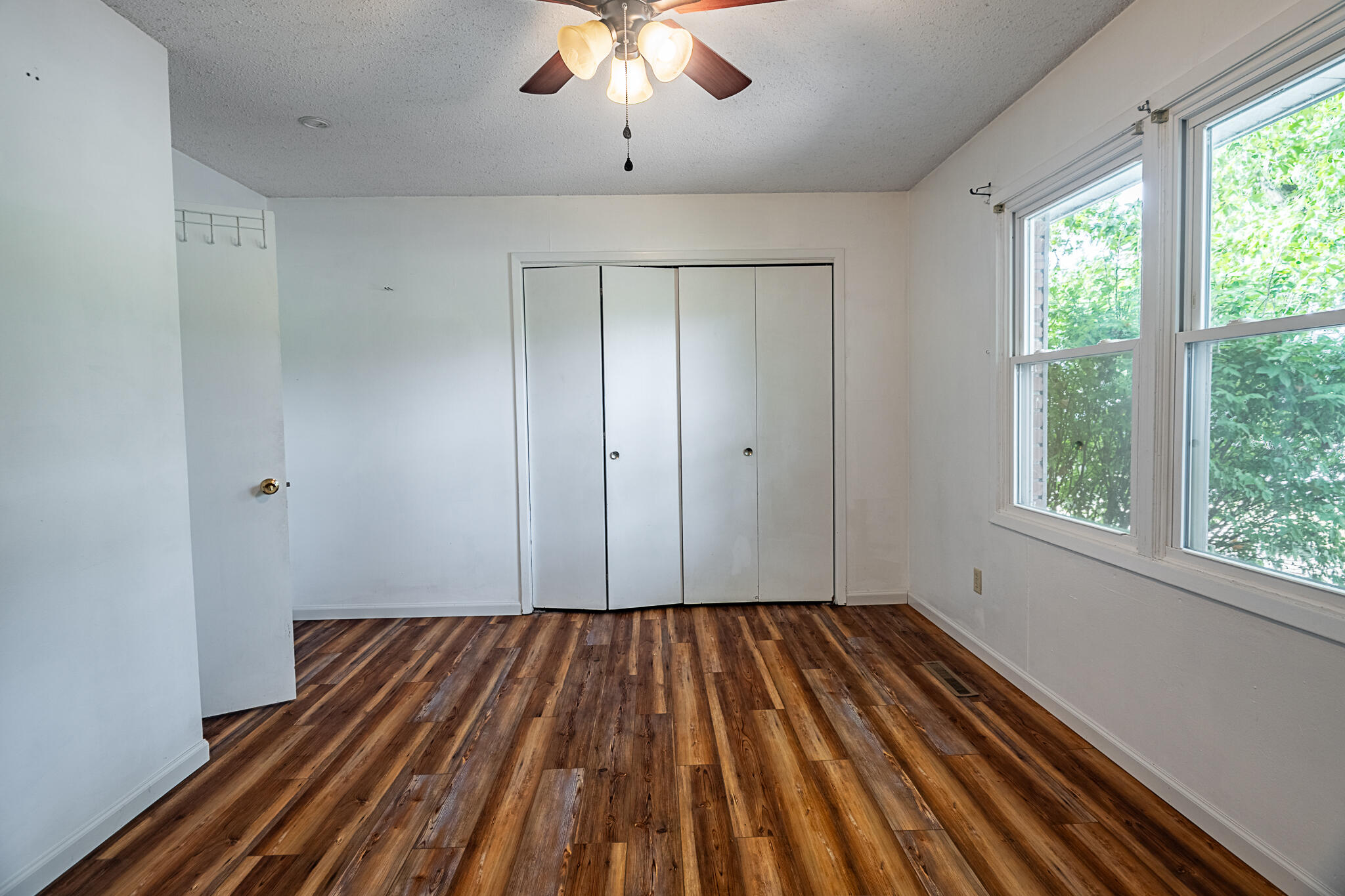 214 South Farmer Road Property Photo 30