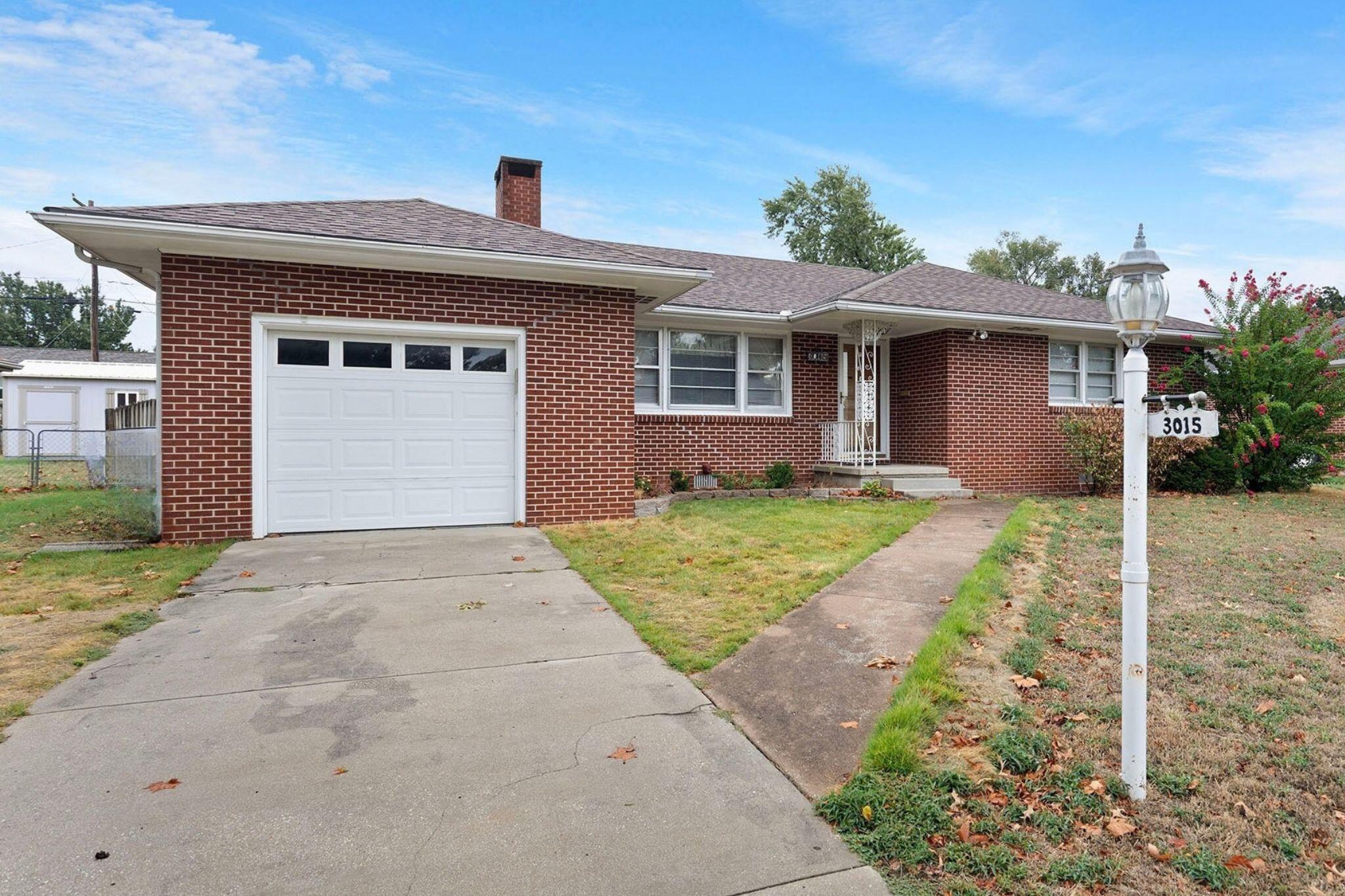 3015 Missouri Avenue Property Photo 2
