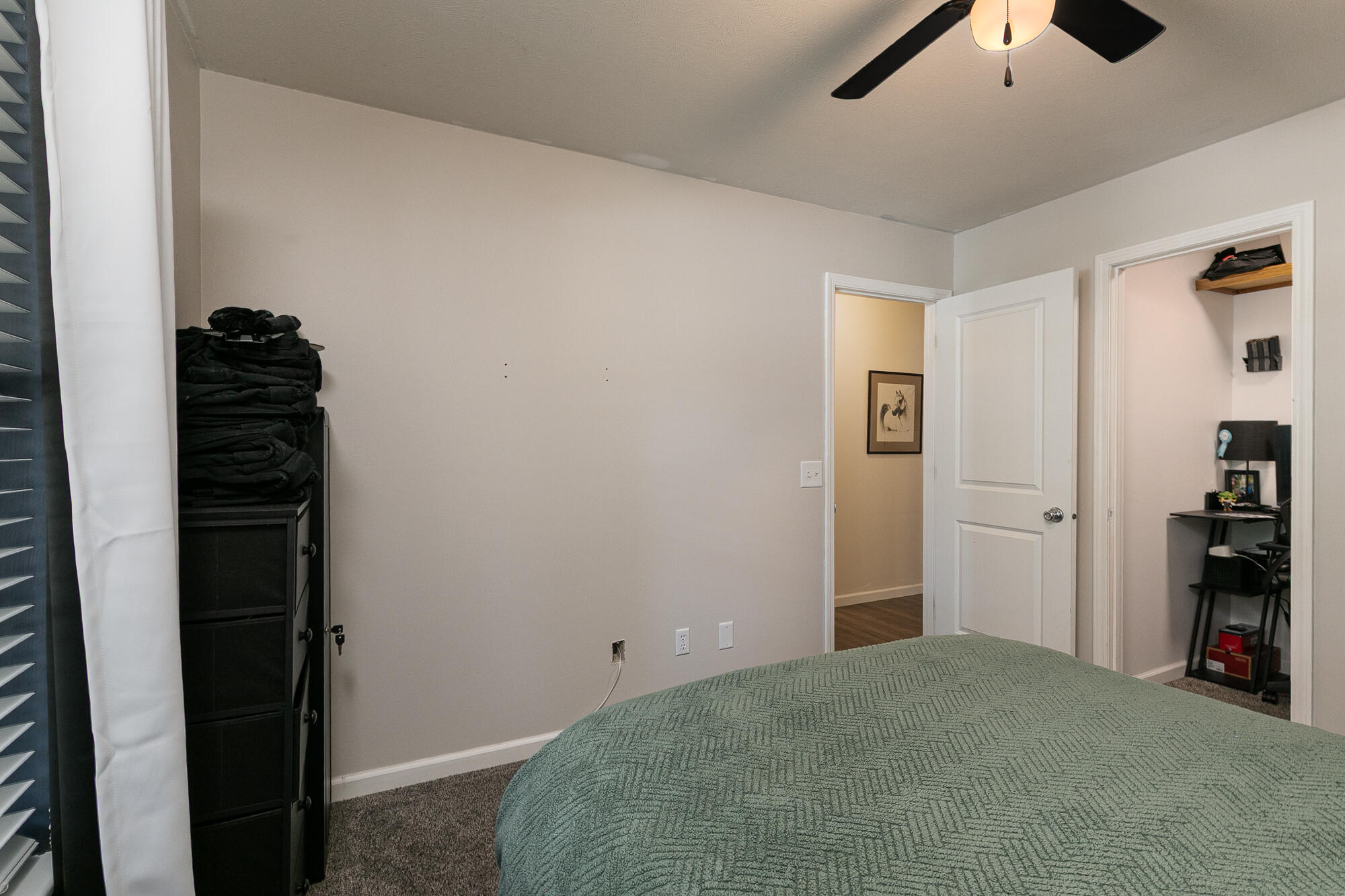 335 South Foster Avenue Property Photo 23