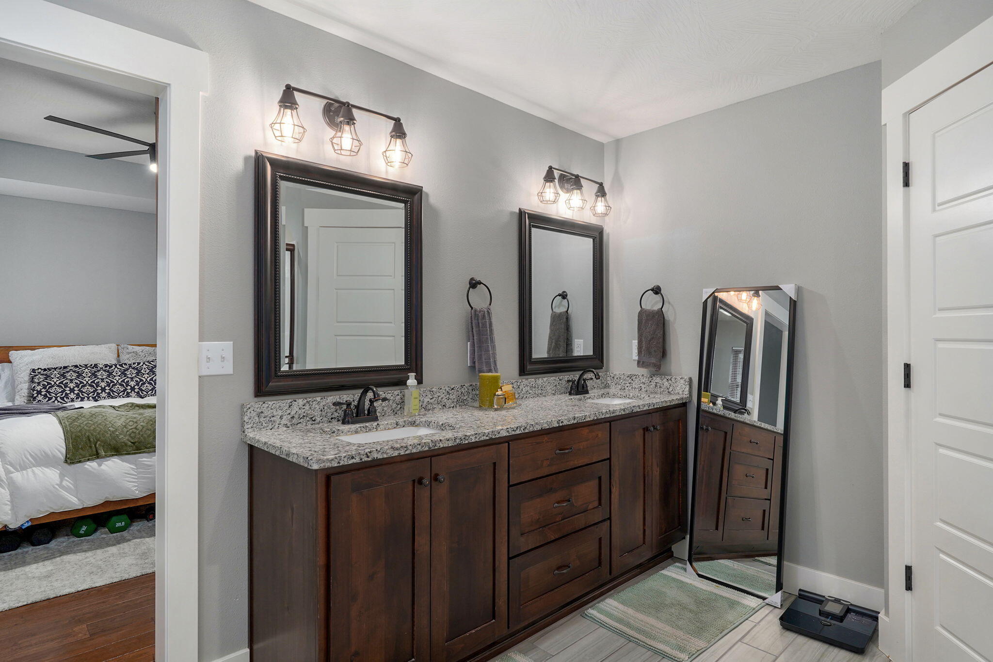 824 Gold Rush Avenue Property Photo 21