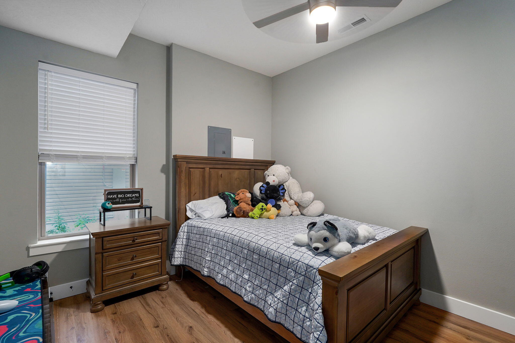 824 Gold Rush Avenue Property Photo 30