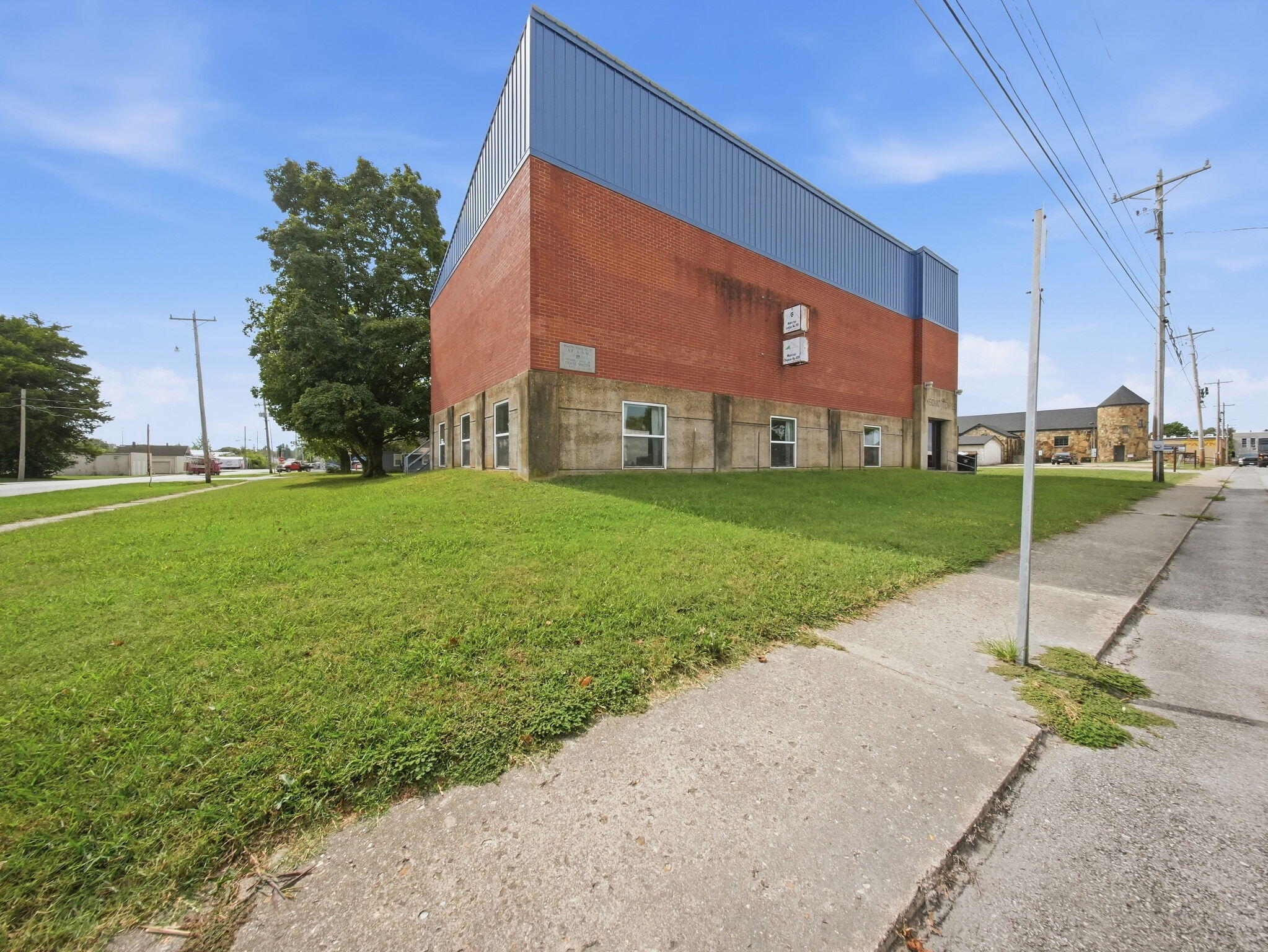 264 East Washington Street Property Photo 13
