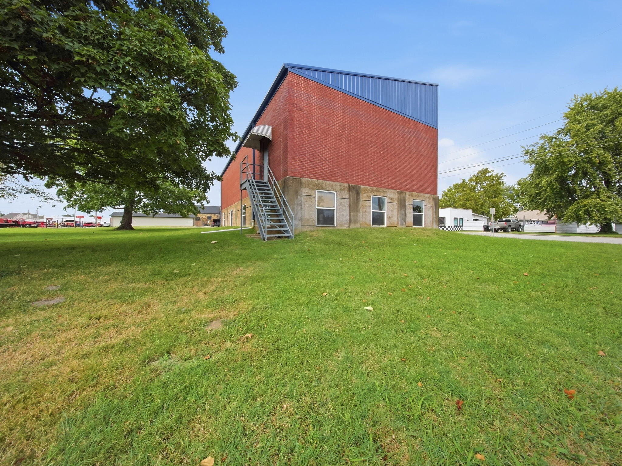 264 East Washington Street Property Photo 15