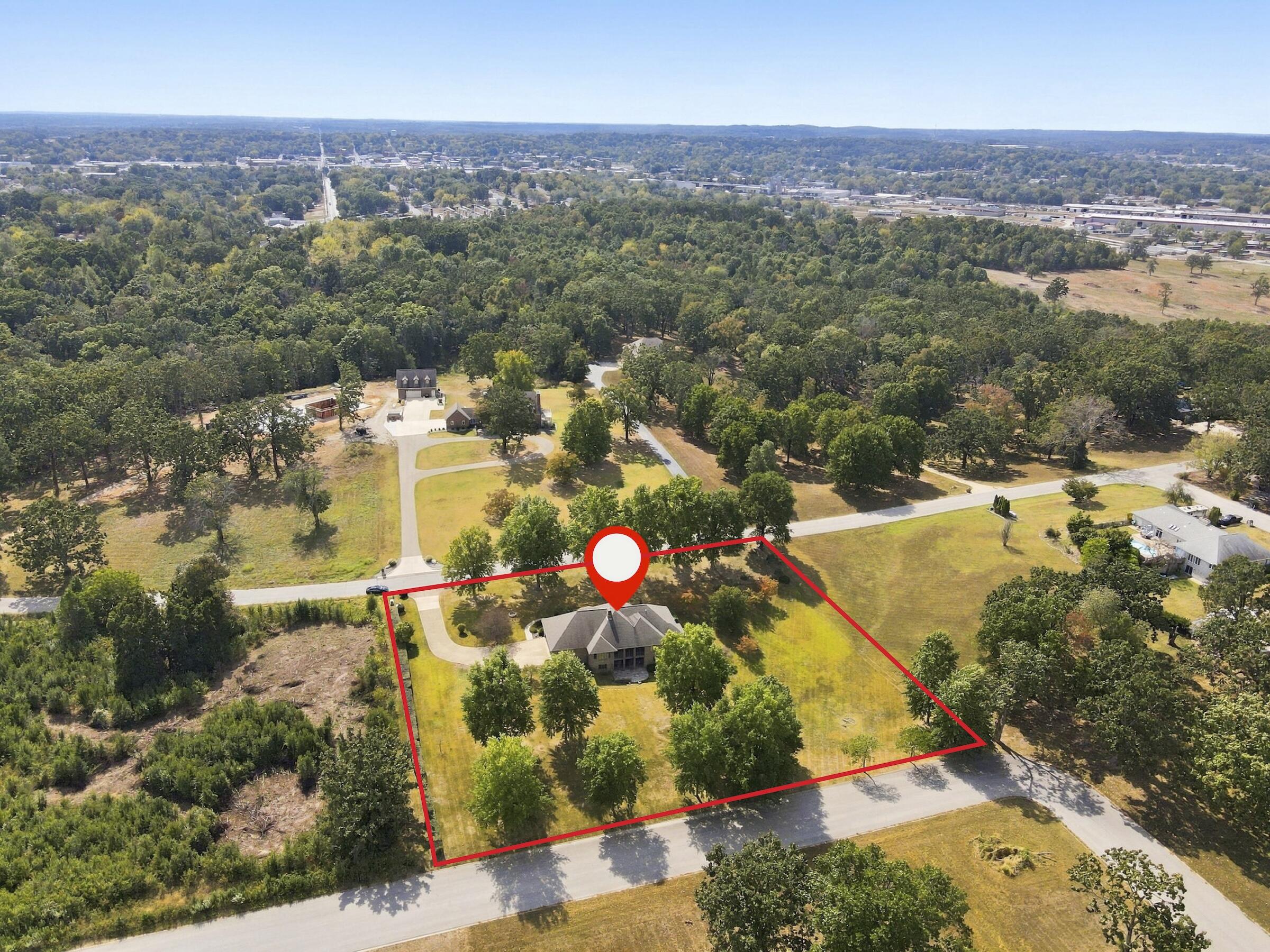 203 Rader Drive Property Photo 3