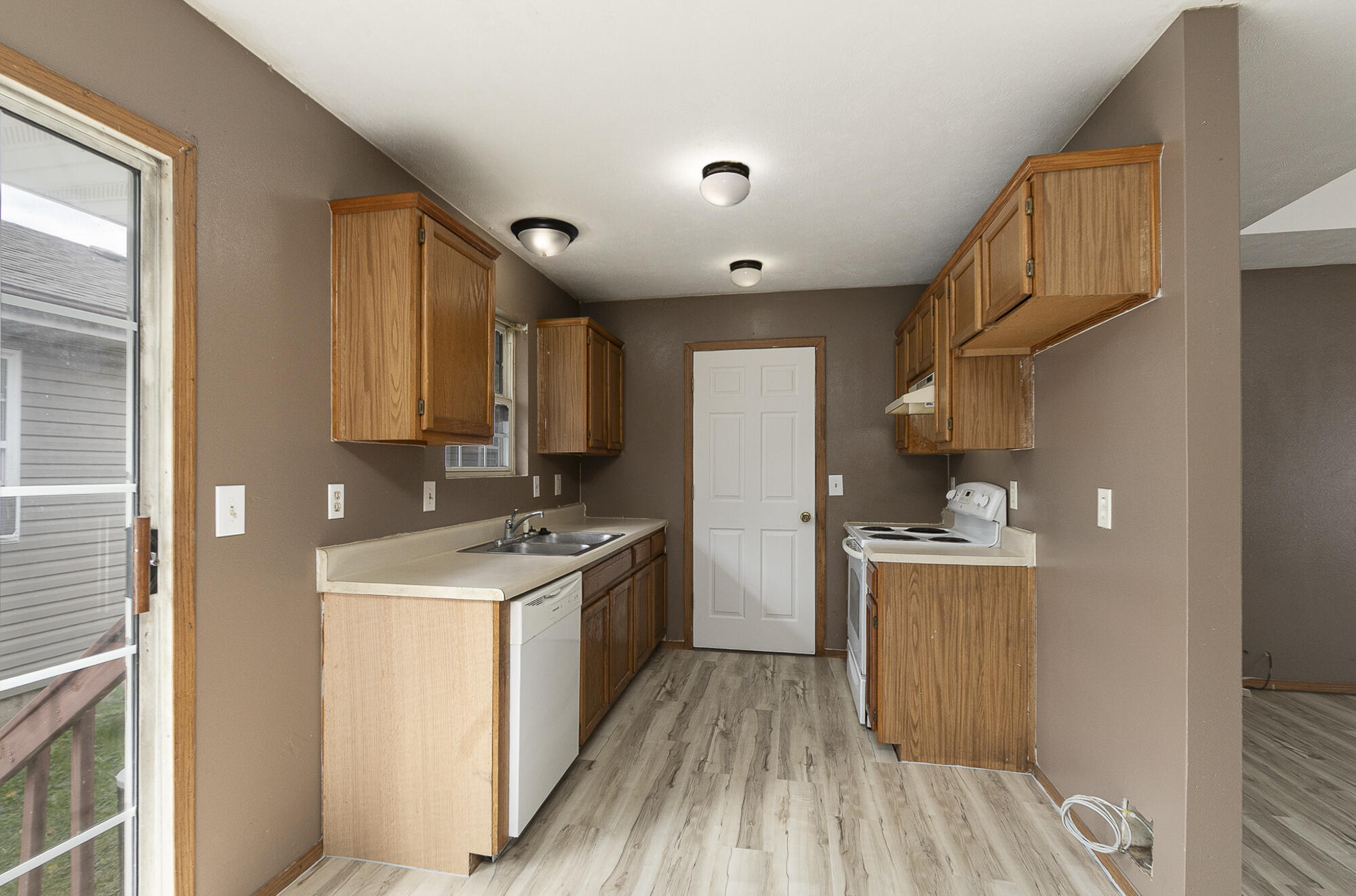 1824 North Golden Avenue Property Photo 10