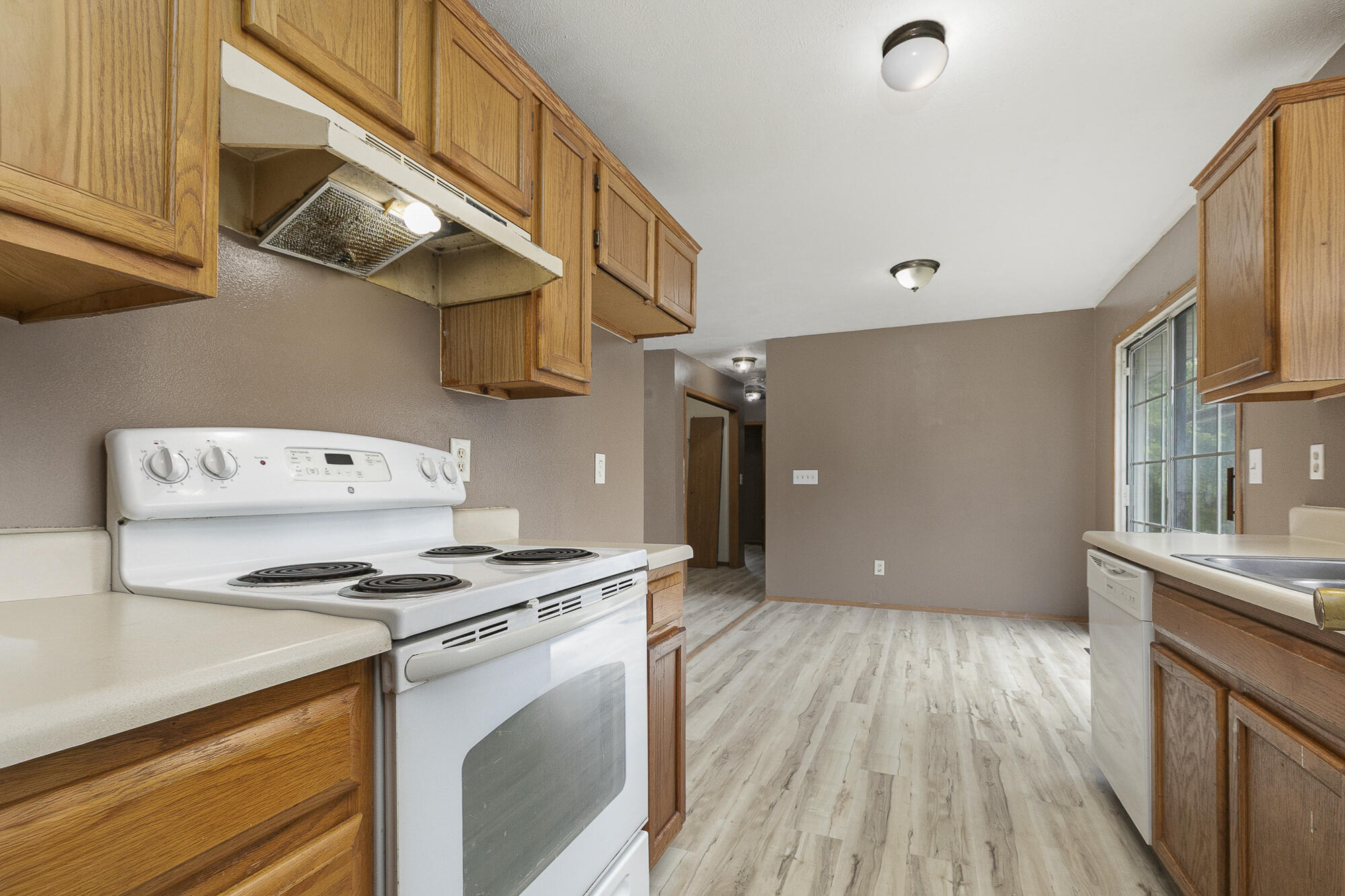 1824 North Golden Avenue Property Photo 12