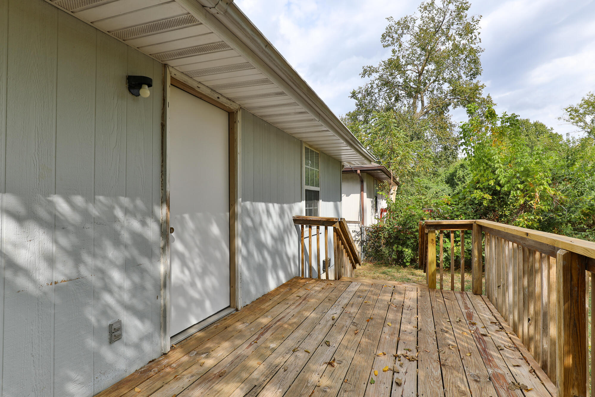 1824 North Golden Avenue Property Photo 25