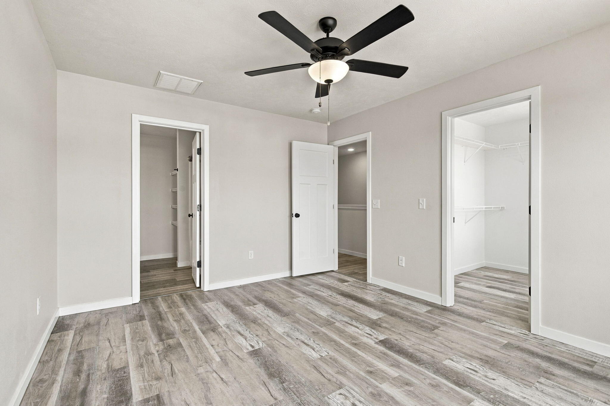 1202 East Perry Street Property Photo 16