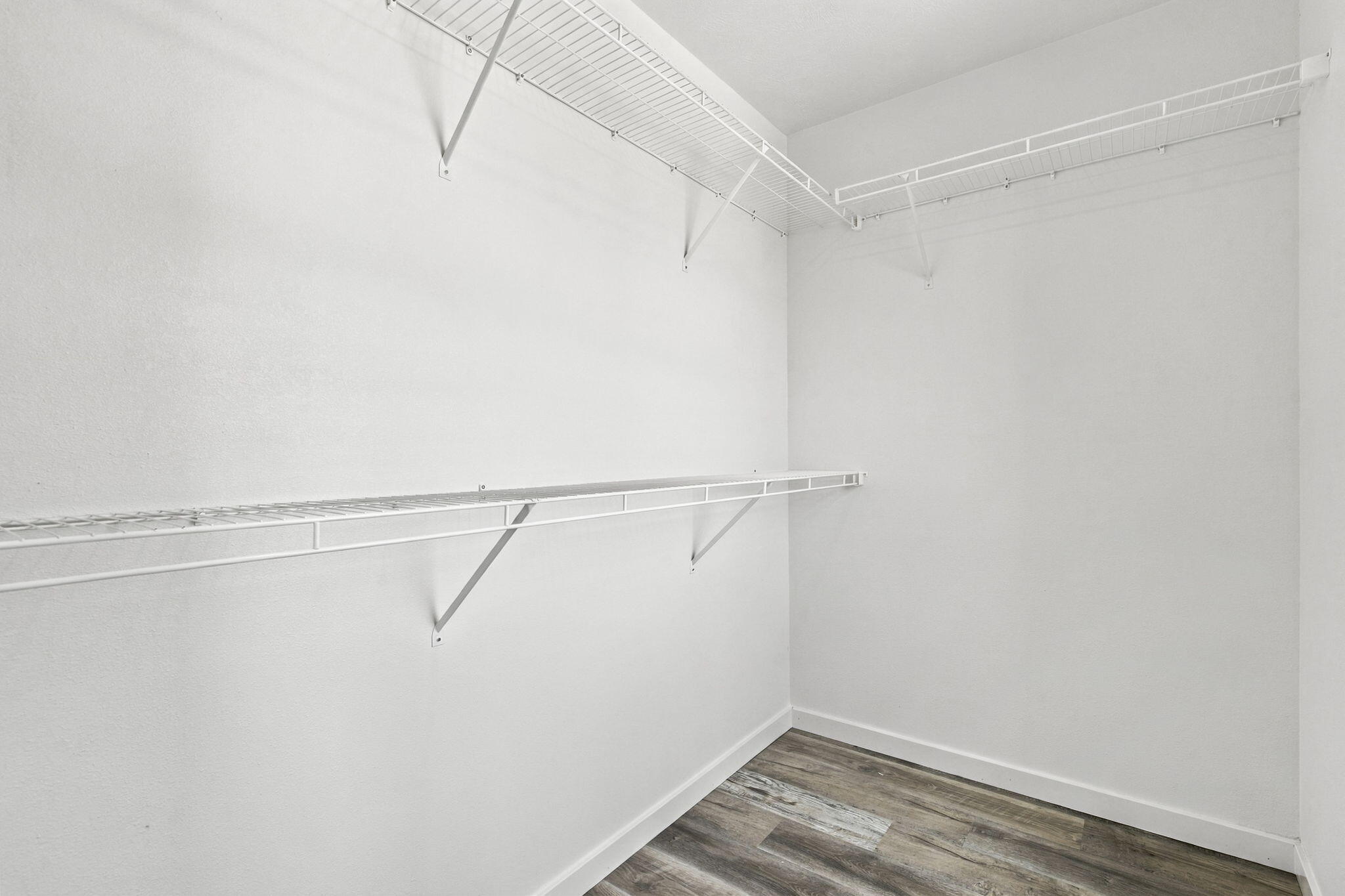 1202 East Perry Street Property Photo 18