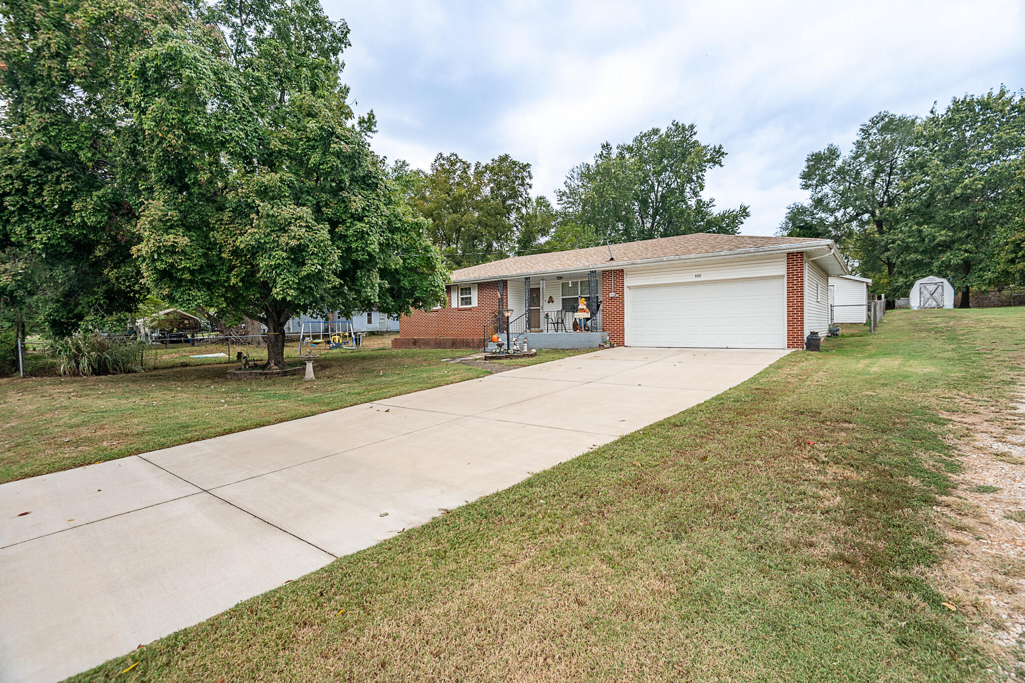 111 South Elm Street Property Photo 1